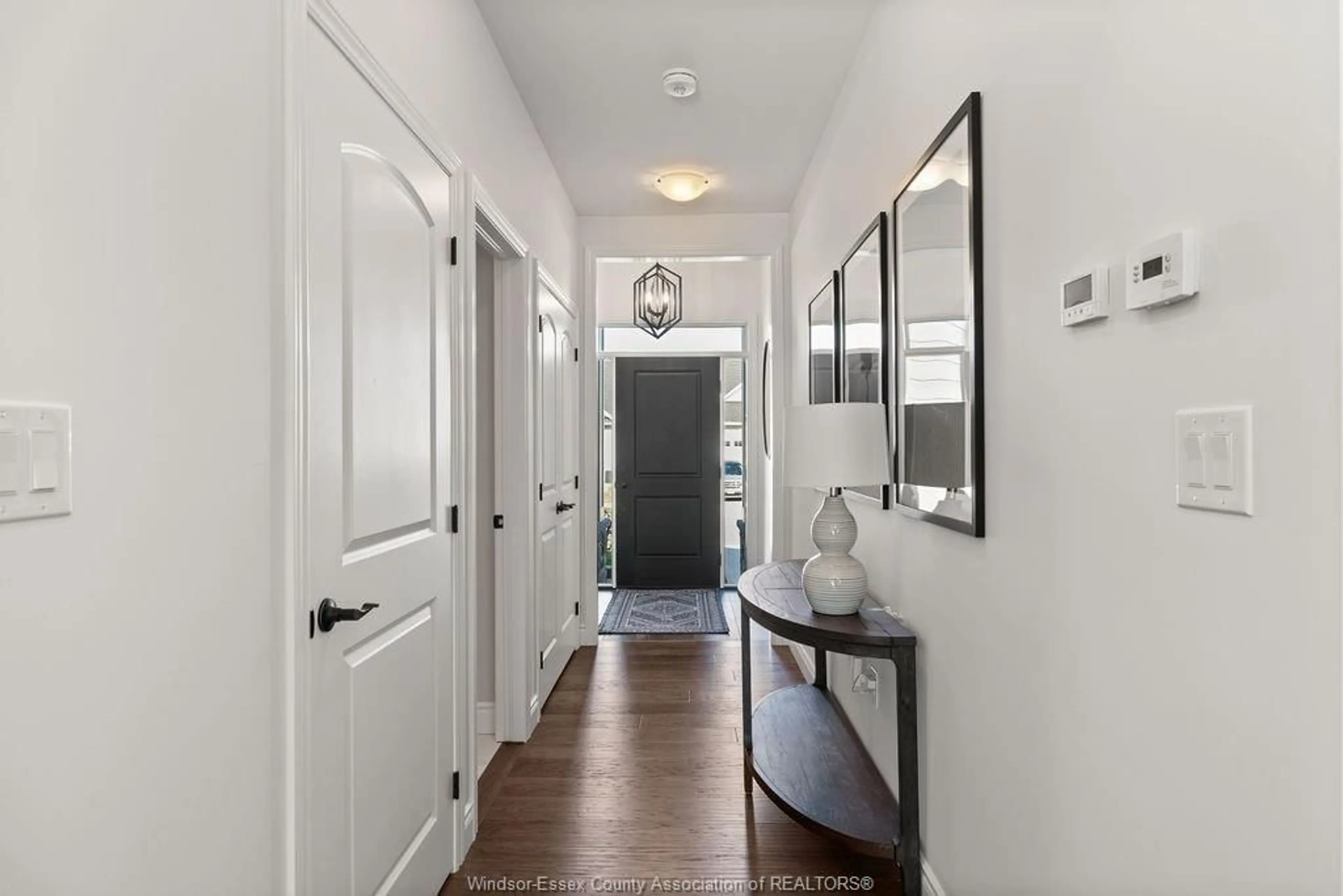 Indoor entryway for 404 MATESE St, Lakeshore Ontario N8L 0A5