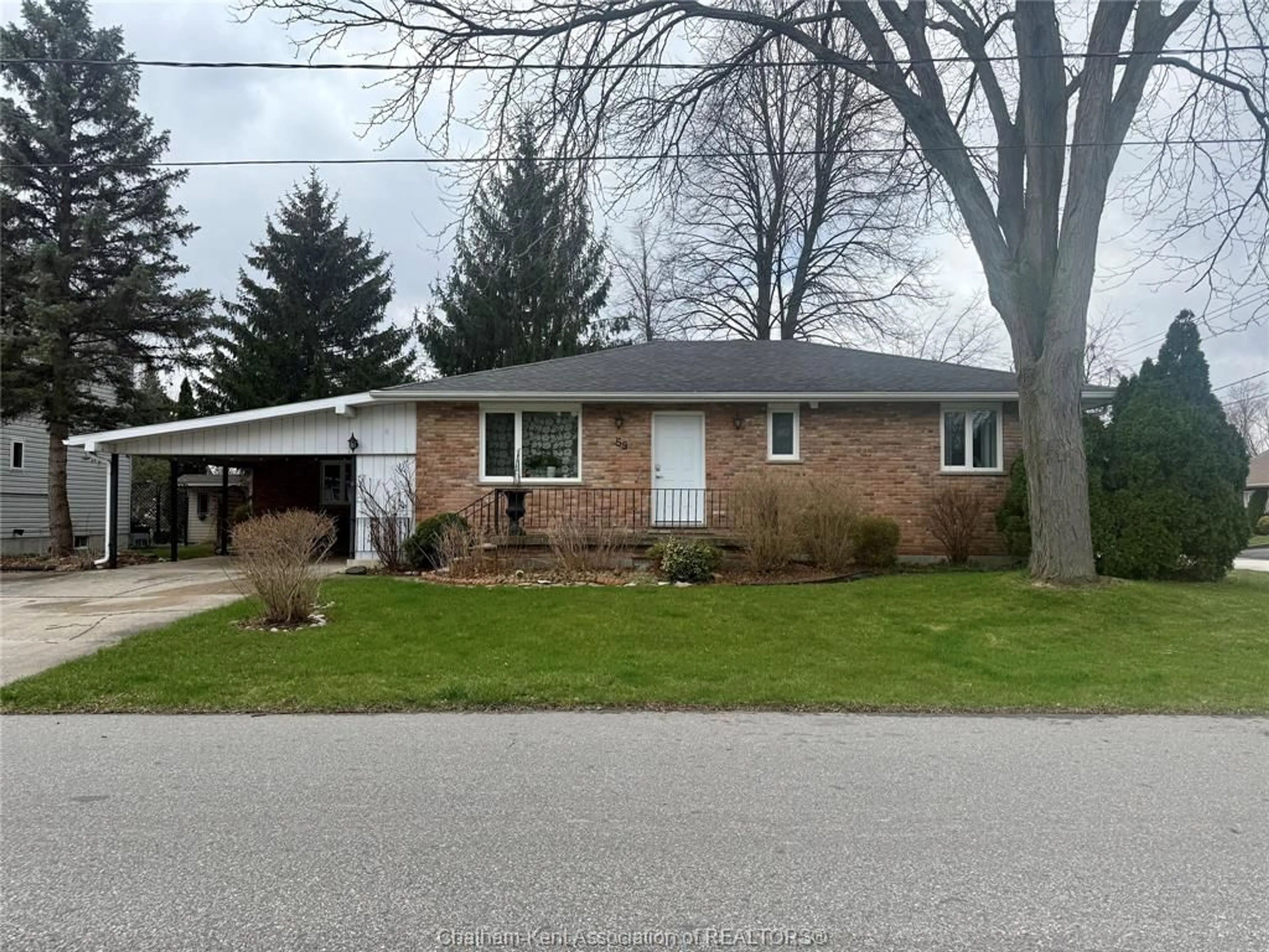 Home with brick exterior material, street for 59 Lemuel St, Thamesville Ontario N0P 2K0