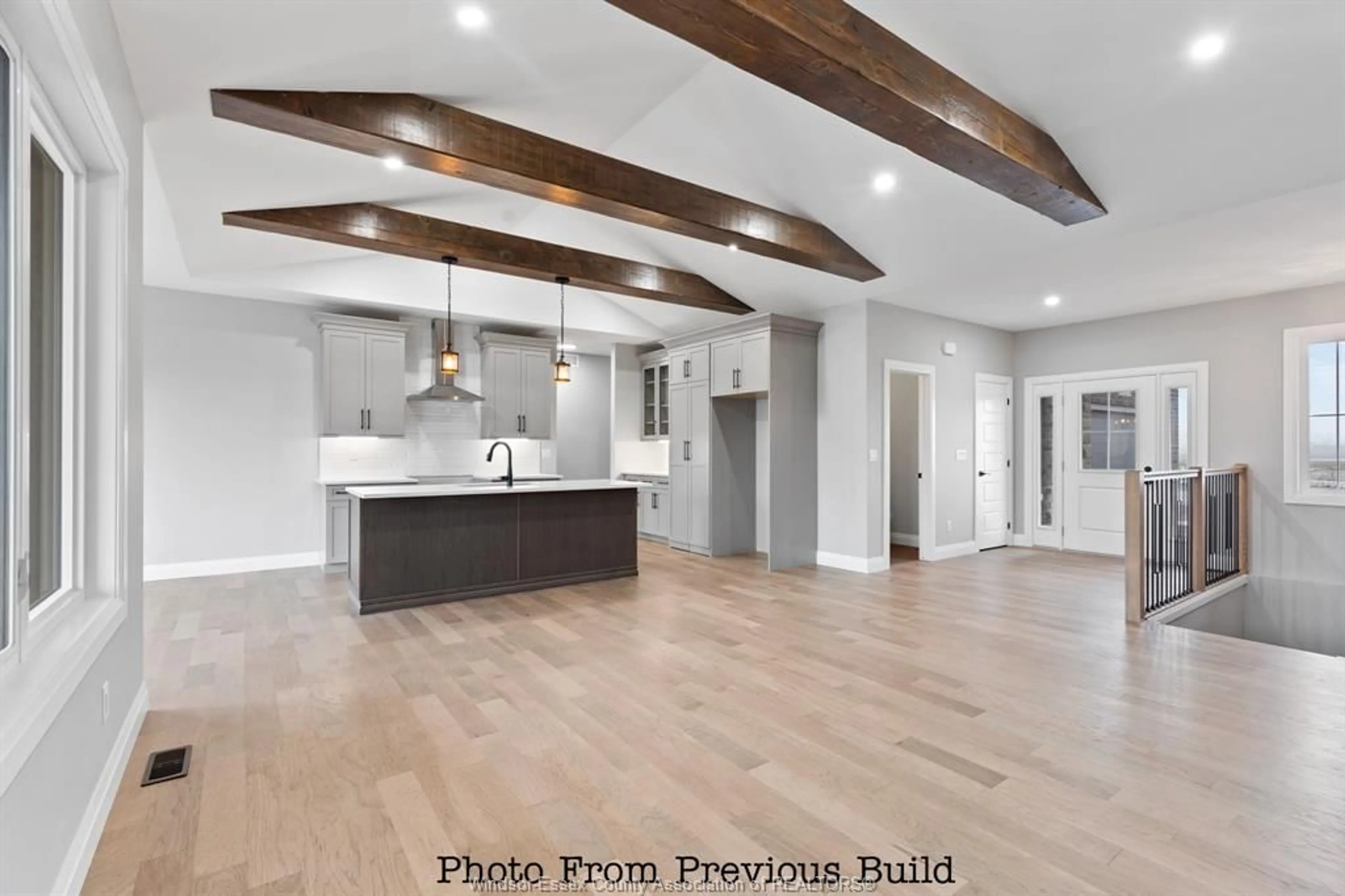 Open concept kitchen, wood/laminate floor for 43 BLOOMINGTON, Chatham Ontario N7L 0H3