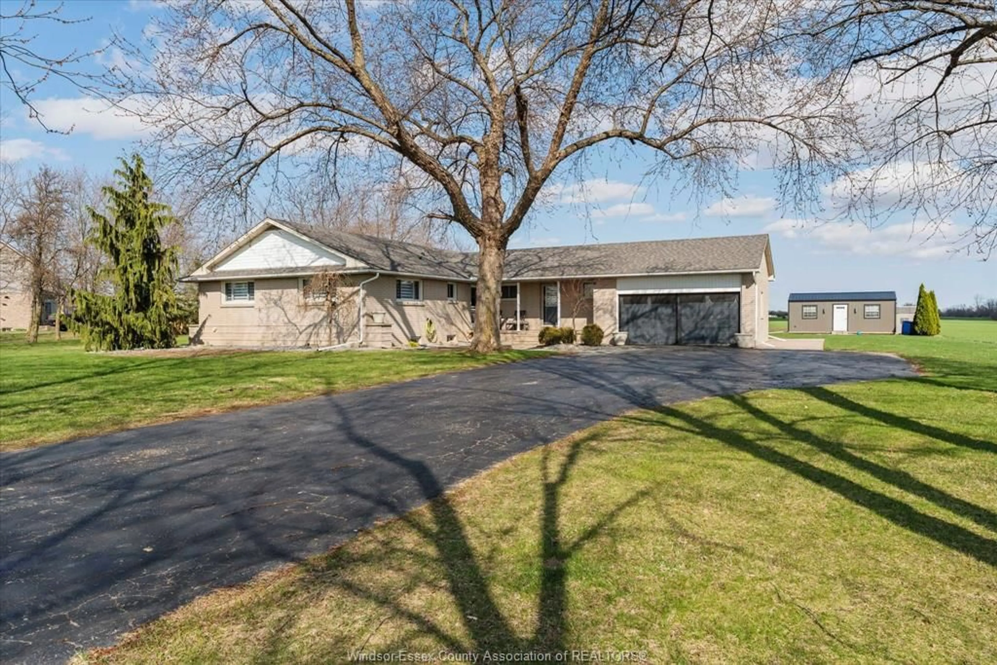 A pic from outside/outdoor area/front of a property/back of a property/a pic from drone, unknown for 3435 3RD CONCESSION, Amherstburg Ontario N9V 2Y9