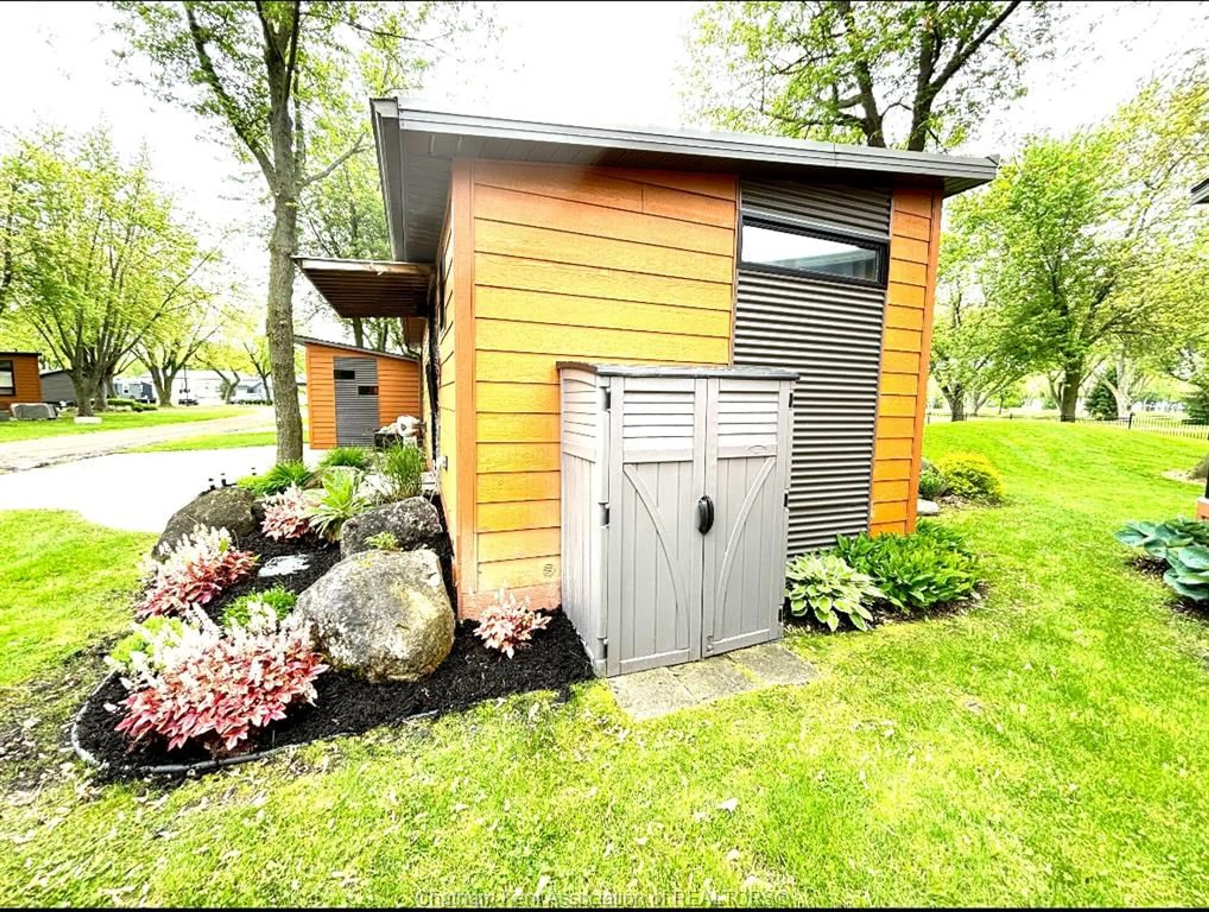 Shed for 981 COUNTY RD 2 Rd #707, Lakeshore Ontario N8L 1B4