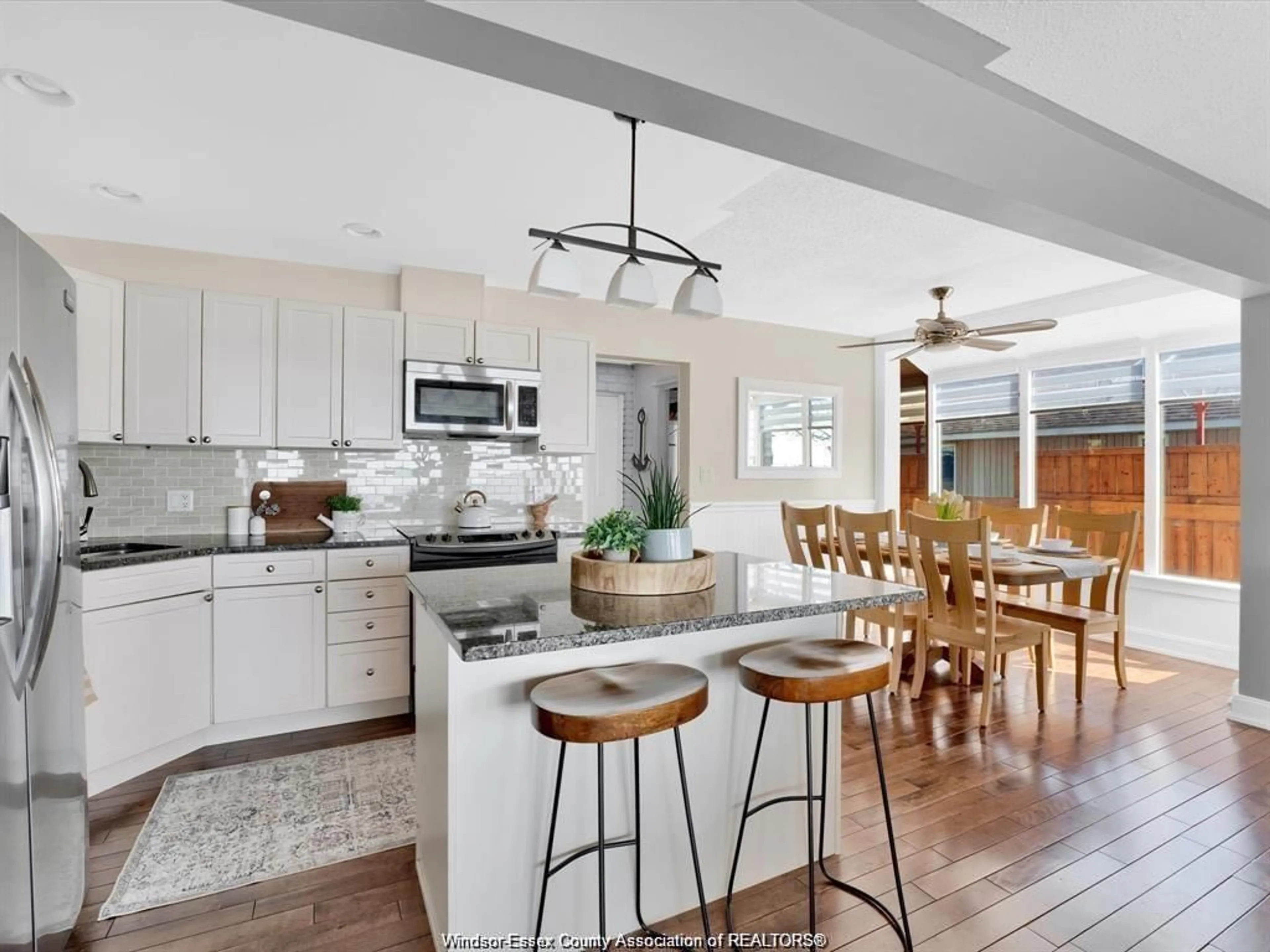 Open concept kitchen, unknown for 39 WOODBRIDGE Dr, Amherstburg Ontario N9V 1T9