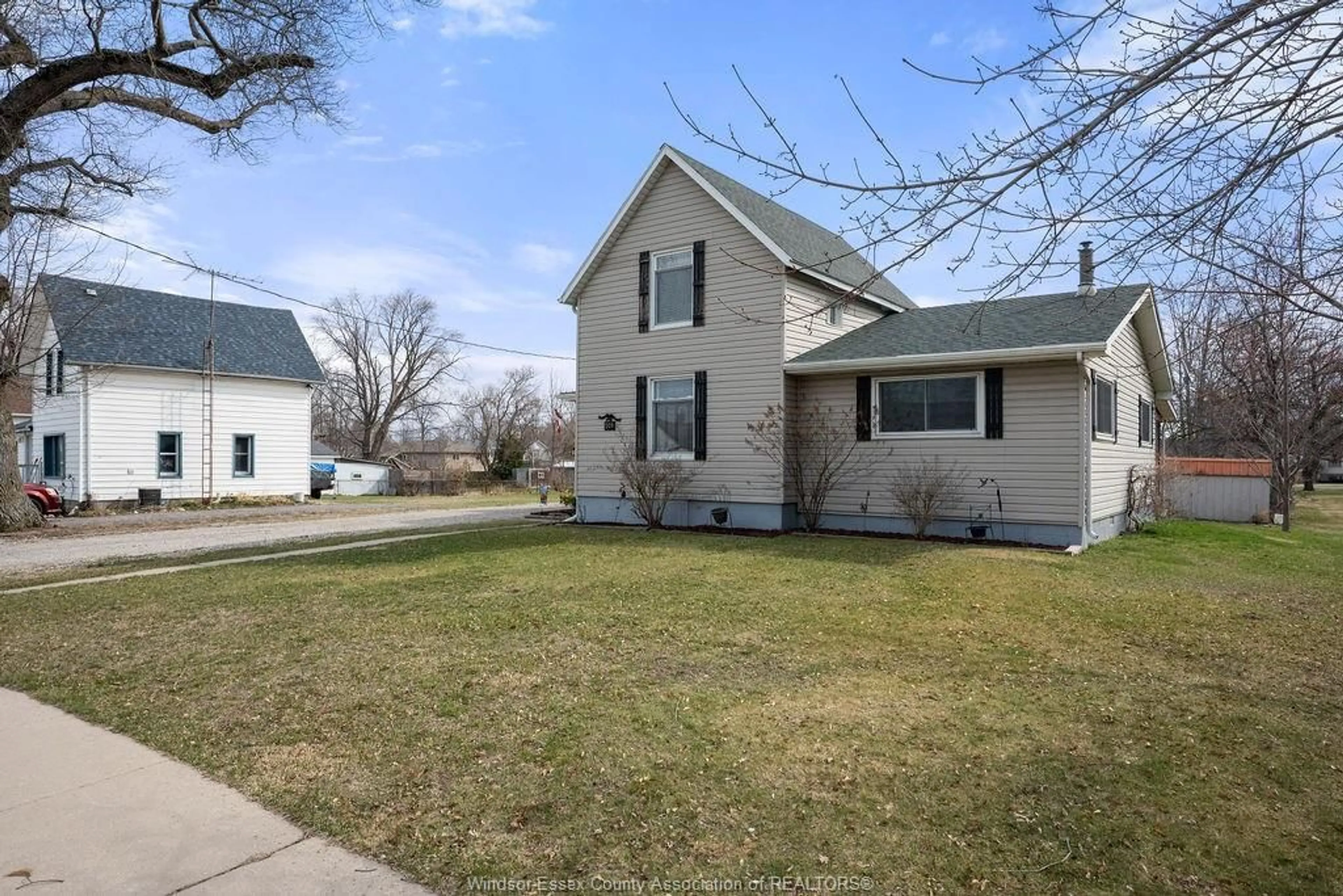 Unknown for 201 ERIE St, Wheatley Ontario N0P 2P0