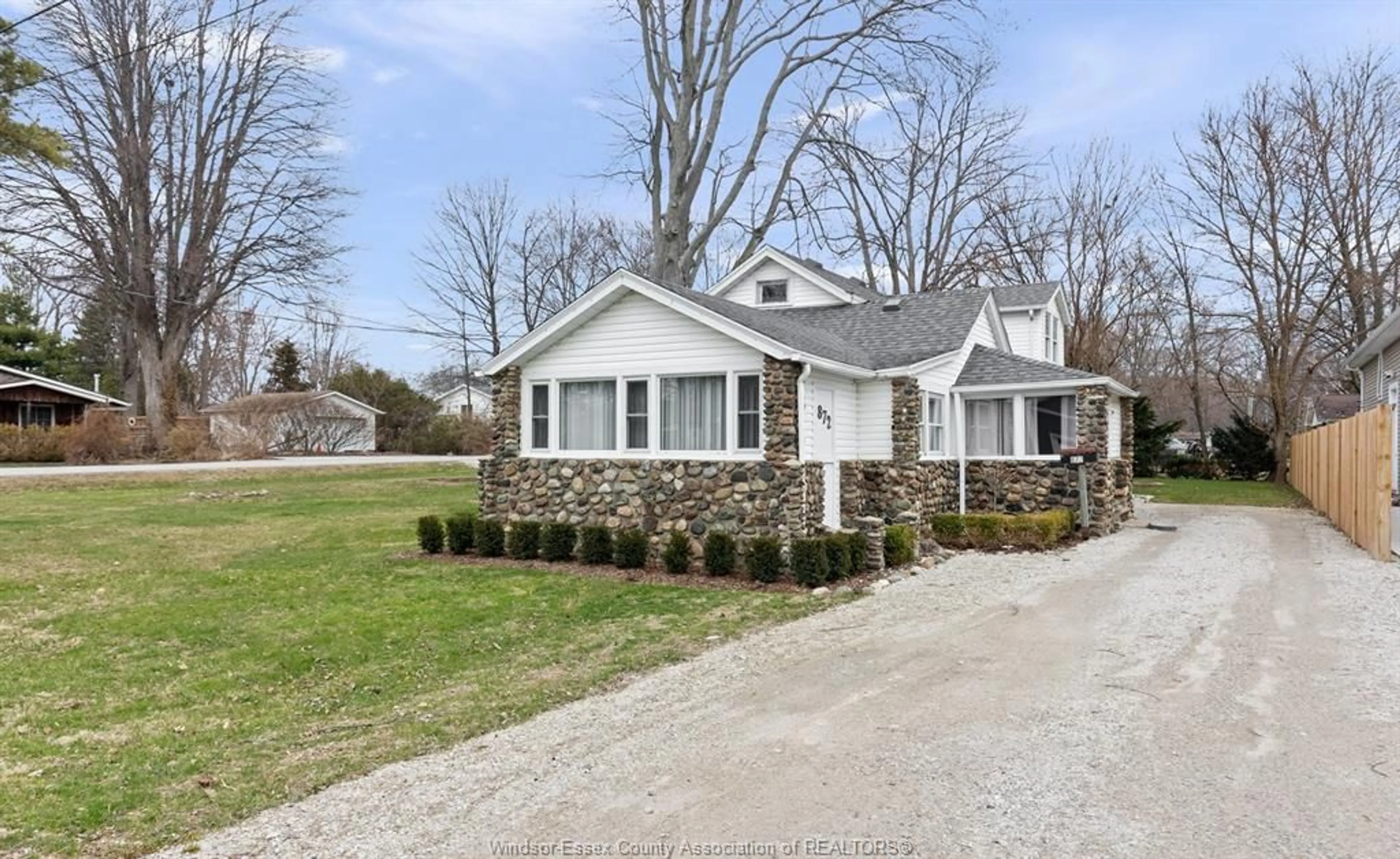 Unknown for 872 ERIE Ave, Kingsville Ontario N9Y 3E1