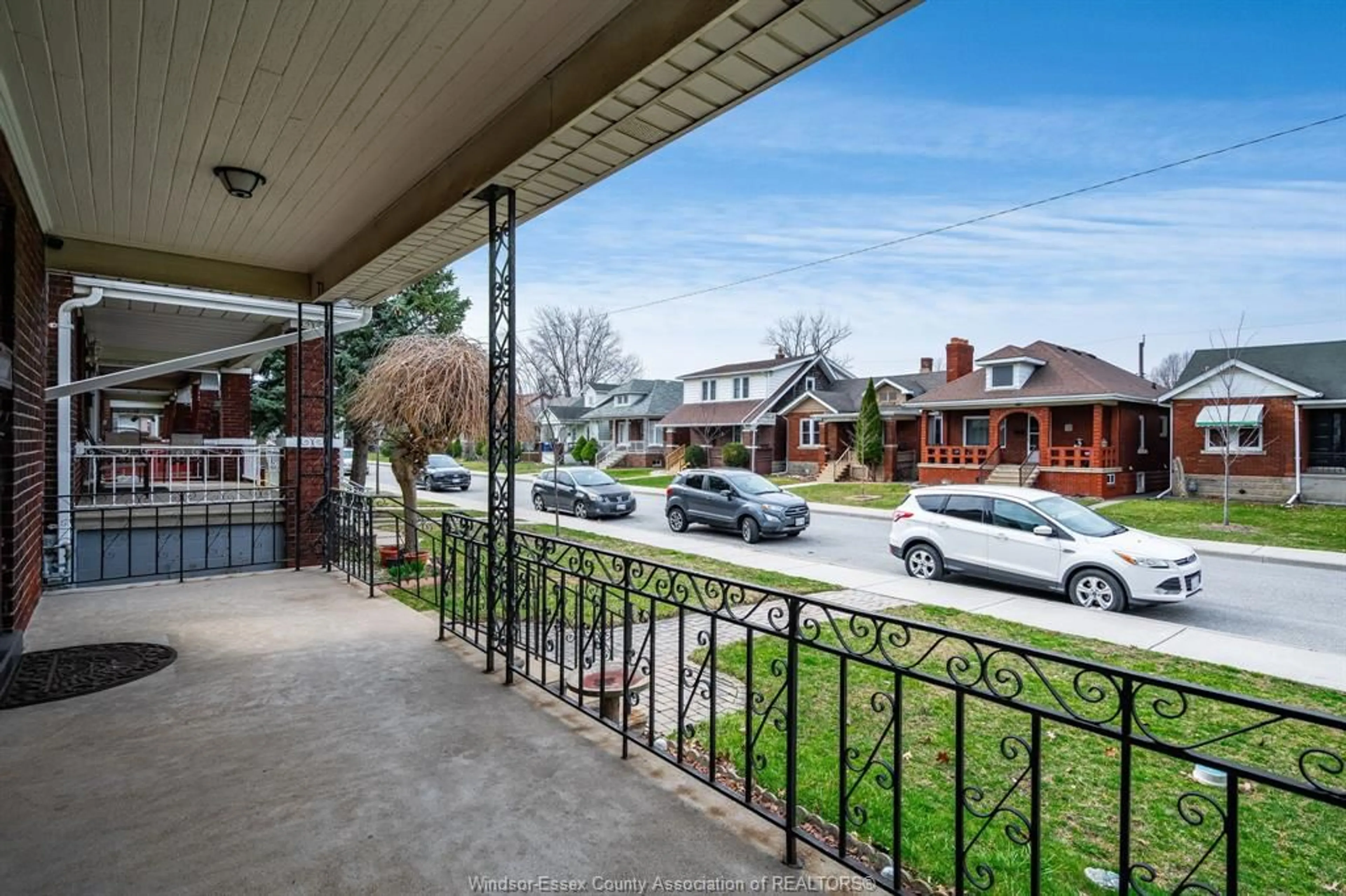 Patio, street for 1512 Marentette Ave, Windsor Ontario N8X 4E3