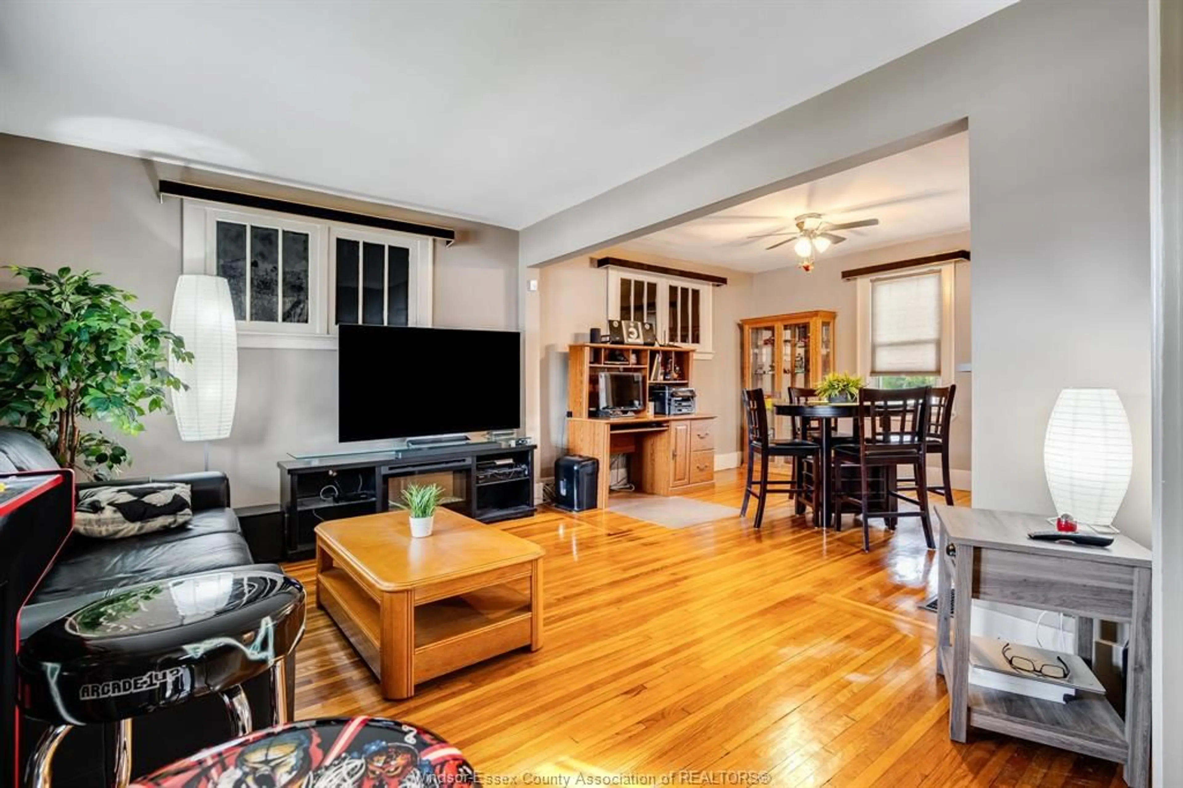 Living room with furniture, unknown for 1512 Marentette Ave, Windsor Ontario N8X 4E3