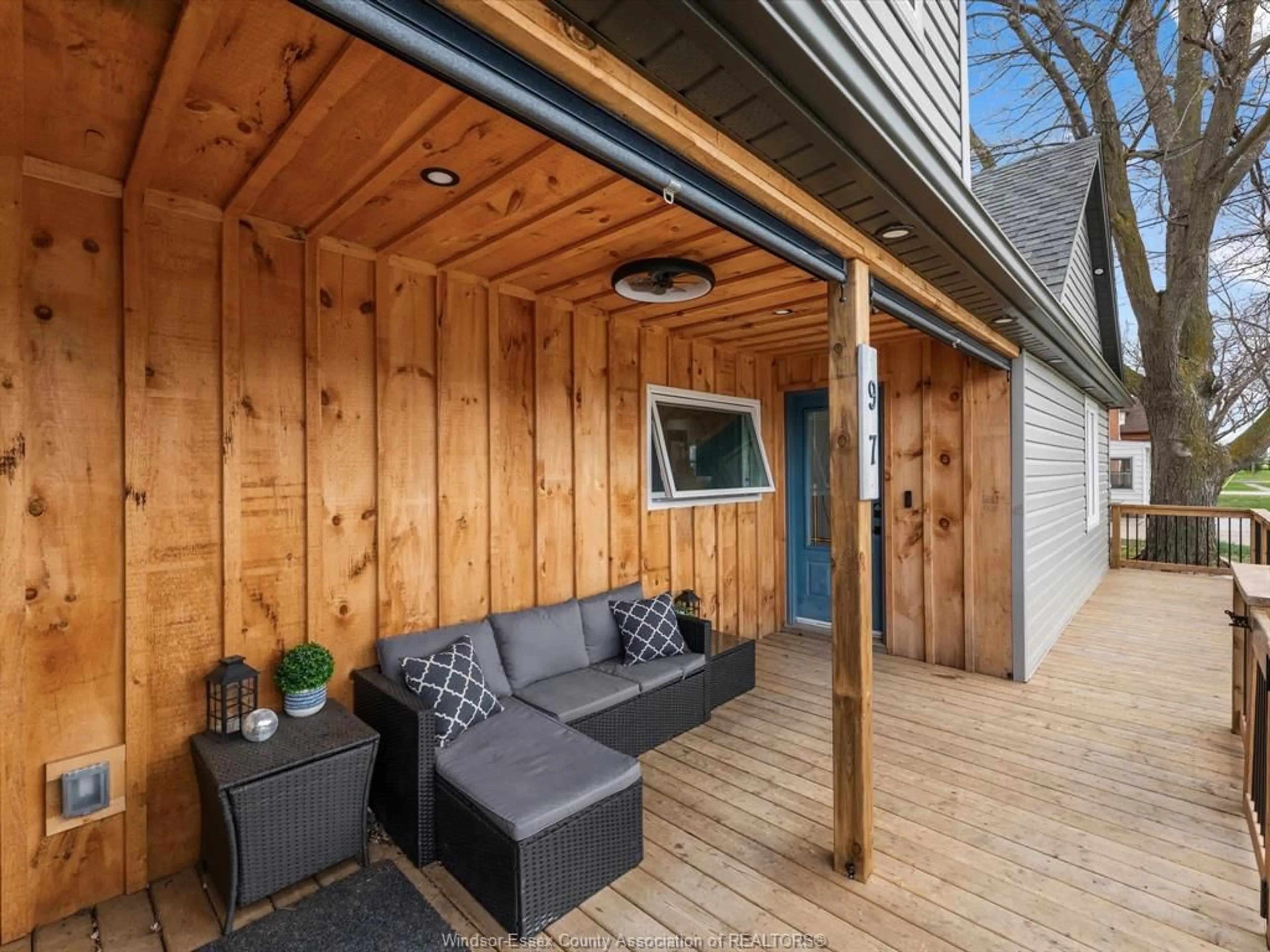 Patio, street for 97 STATION St, Essex Ontario N8M 2S6