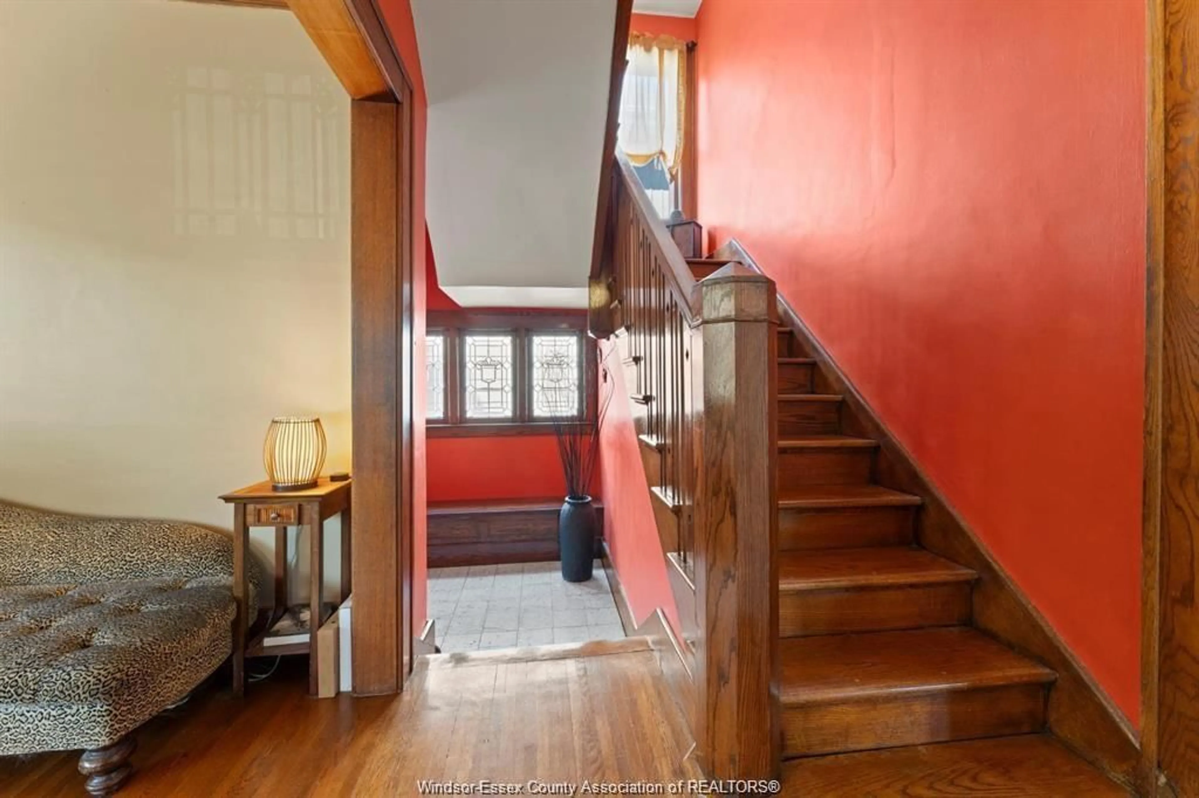 Indoor foyer for 858 CHILVER Rd, Windsor Ontario N8Y 2K4