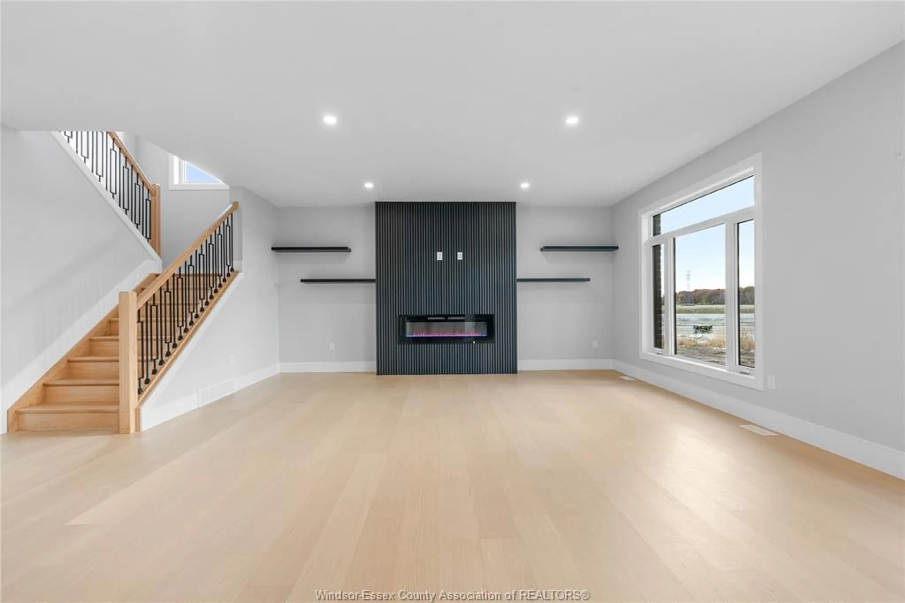 Unknown for 4615 HURON CHURCH LINE Rd, LaSalle Ontario N9H 1H3