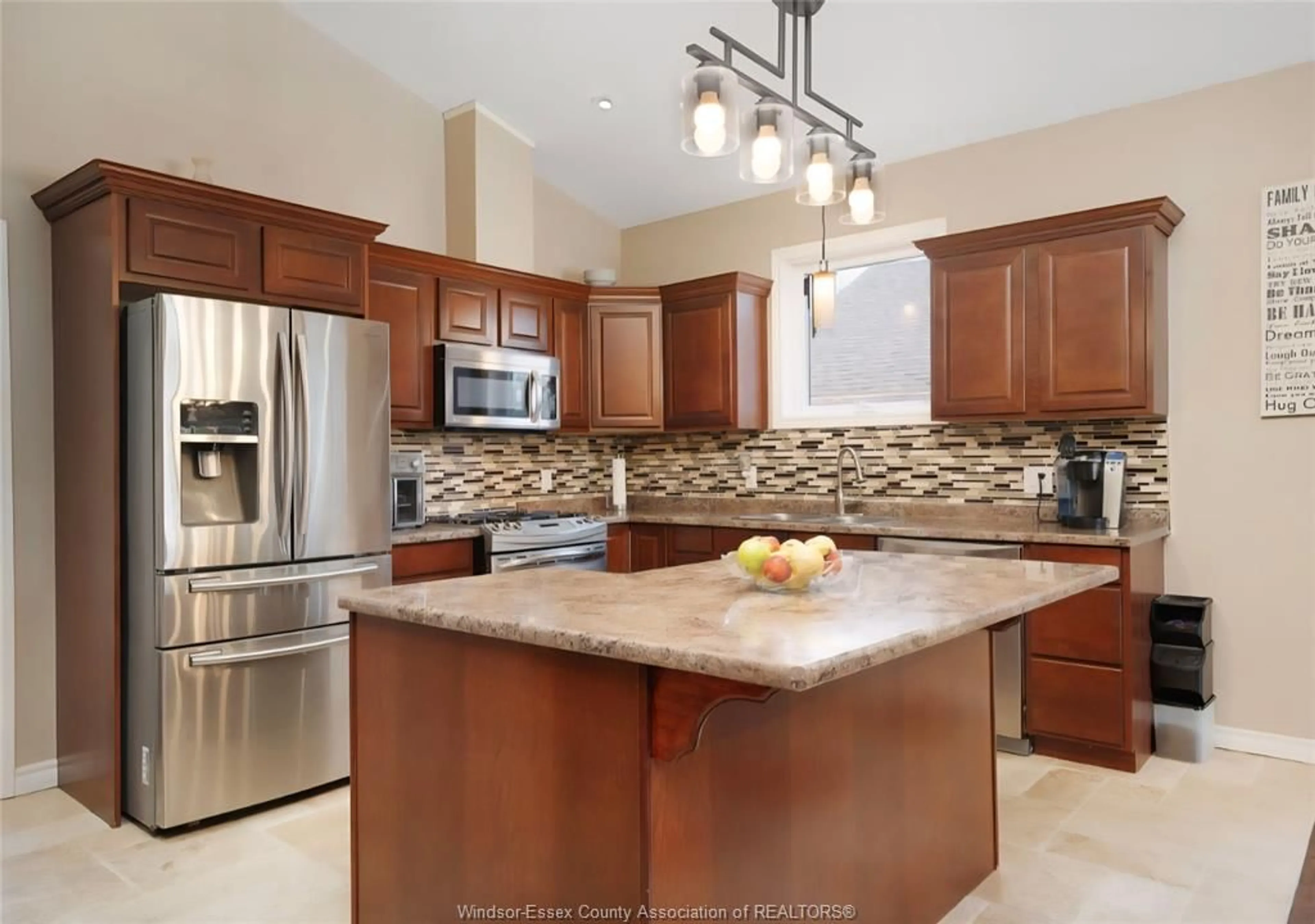 Contemporary kitchen, ceramic/tile floor for 248 NOTRE DAME, Belle River Ontario N8L 1K8