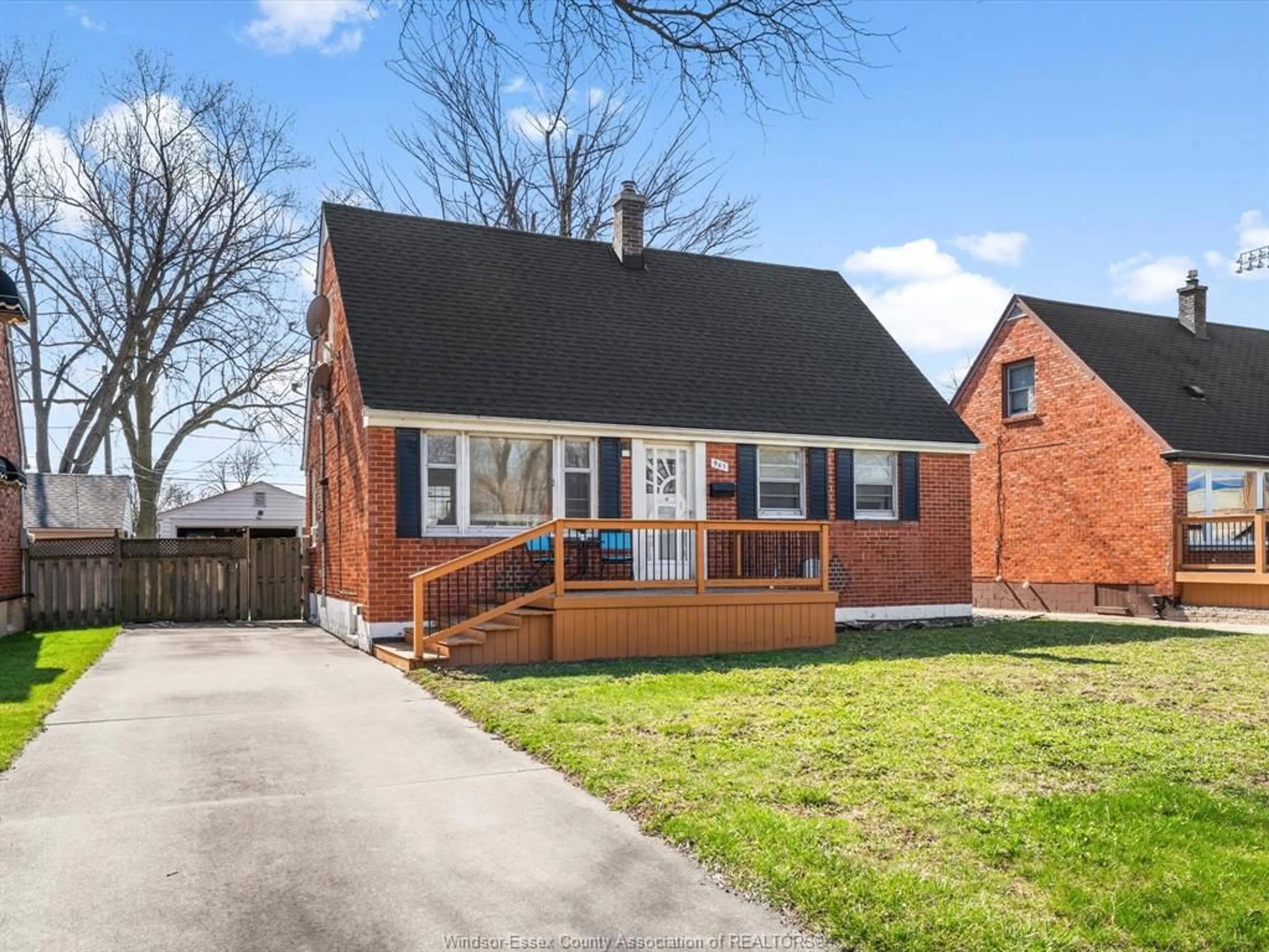 Home with brick exterior material, street for 965 PARKVIEW Ave, Windsor Ontario N8S 2X5