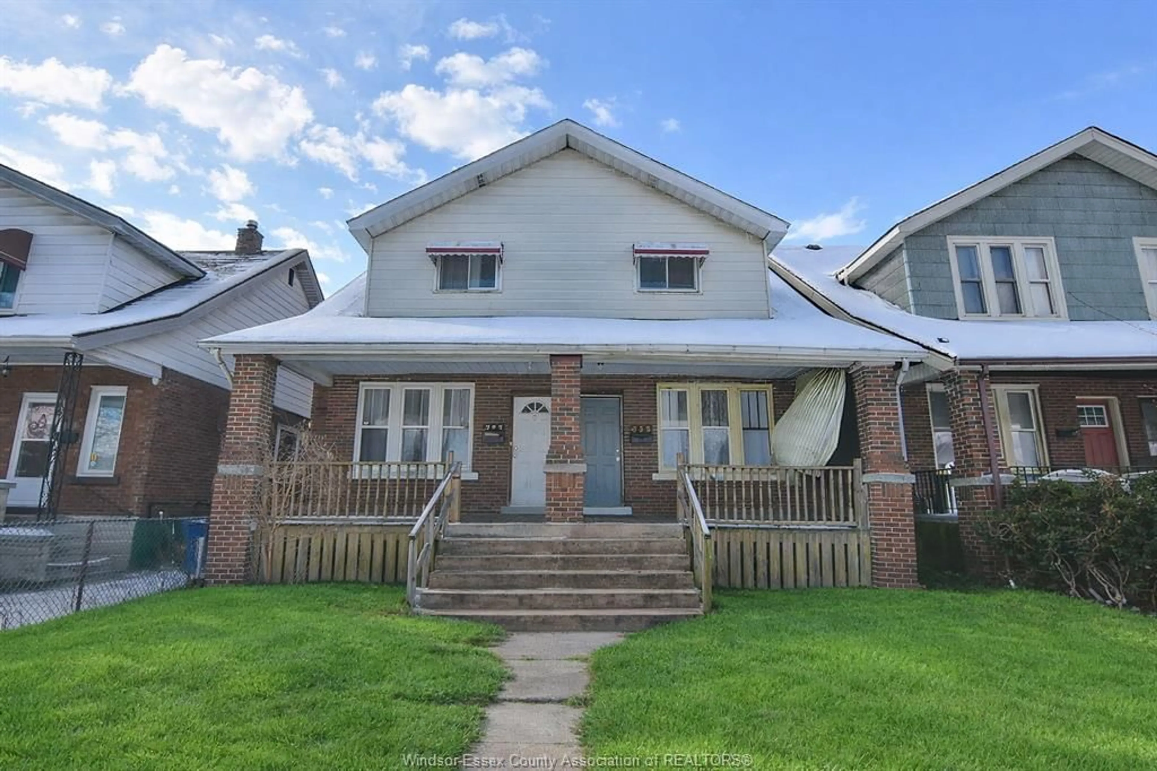 Unknown for 735-737 PARTINGTON, Windsor Ontario N9B 2N6