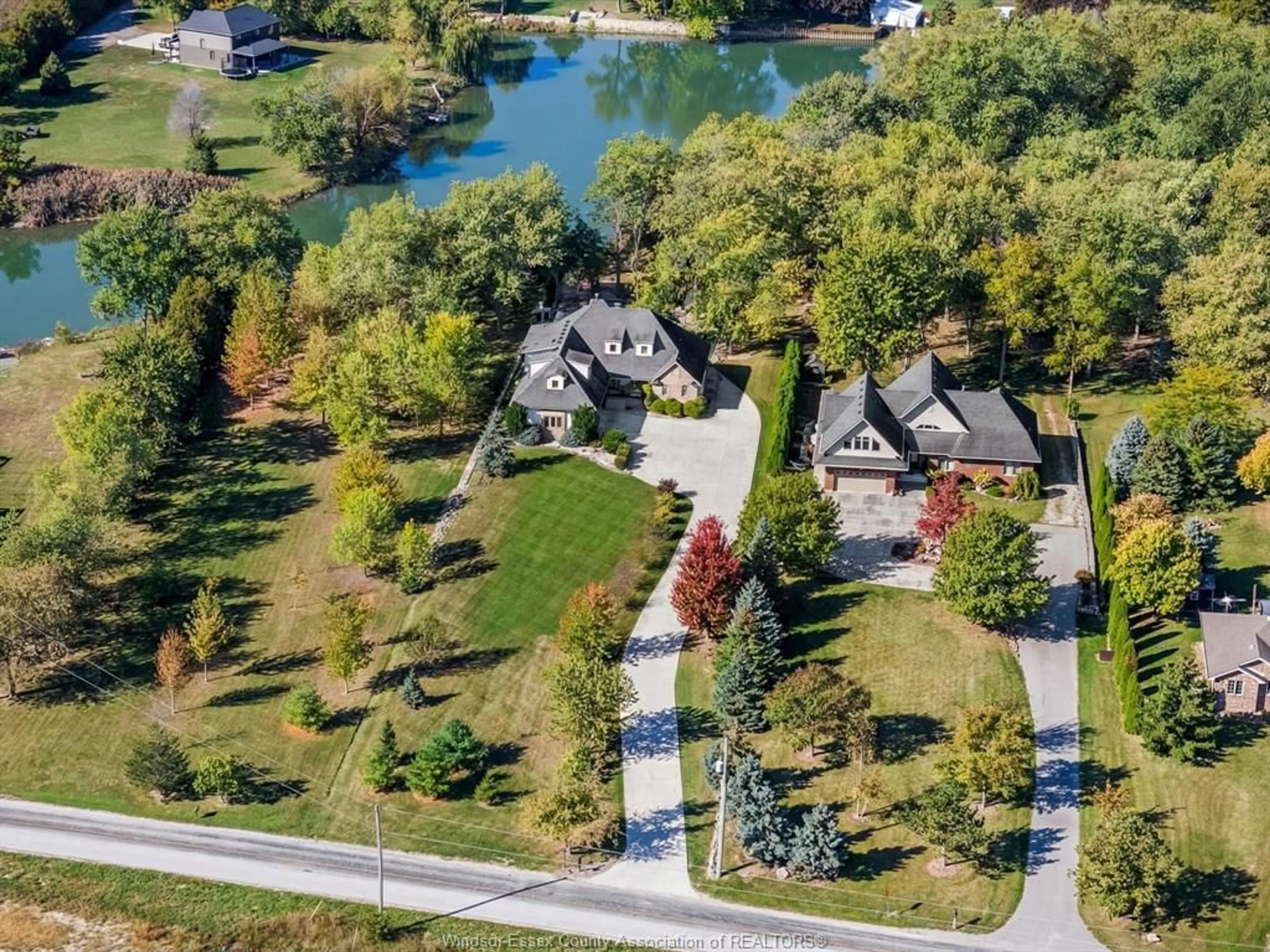 A pic from outside/outdoor area/front of a property/back of a property/a pic from drone, water/lake/river/ocean view for 427 EAST RUSCOM RIVER, Lakeshore Ontario N0R 1S0