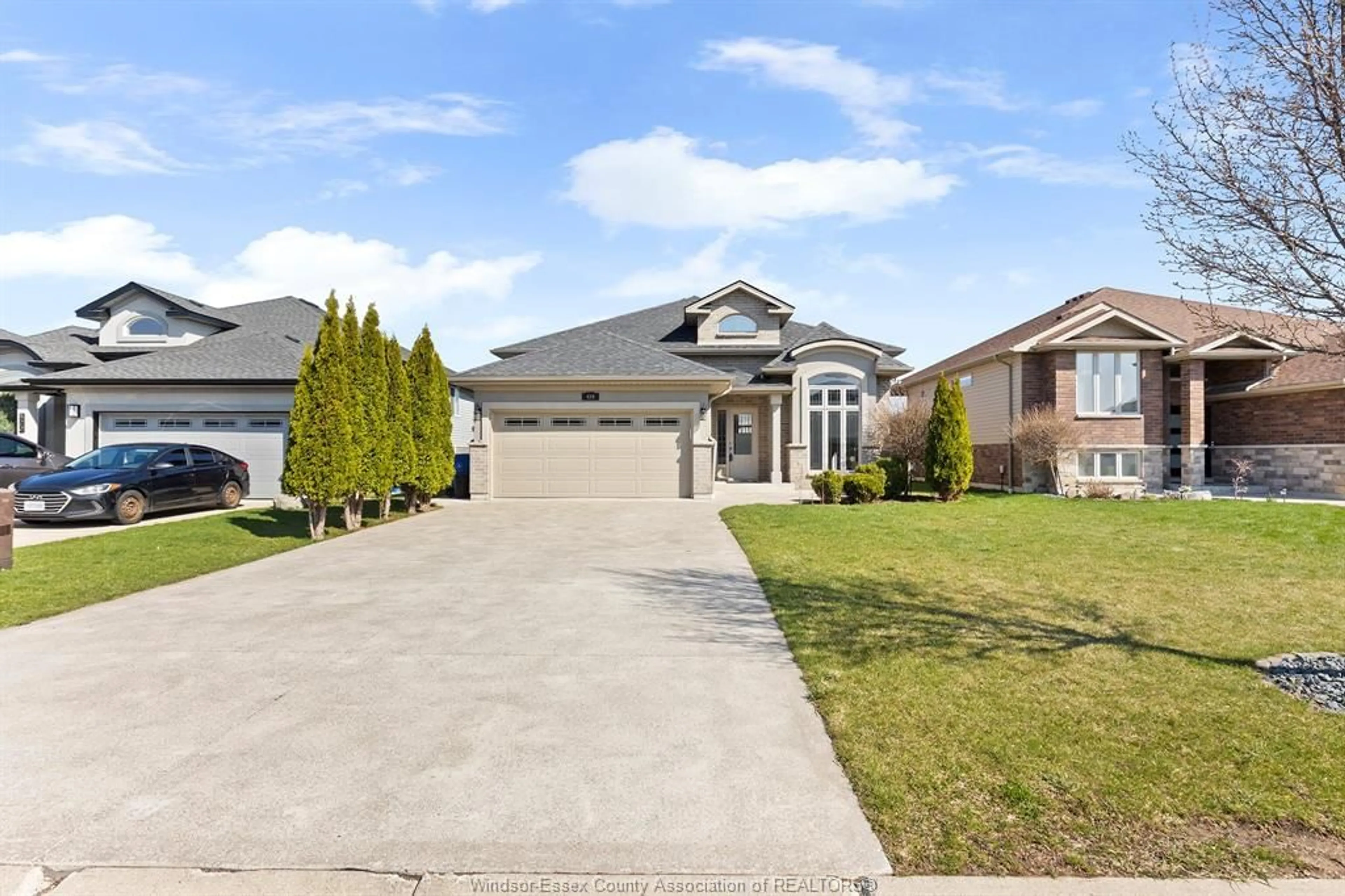 Home with brick exterior material, street for 424 BROWN Cres, Amherstburg Ontario N9V 0C2