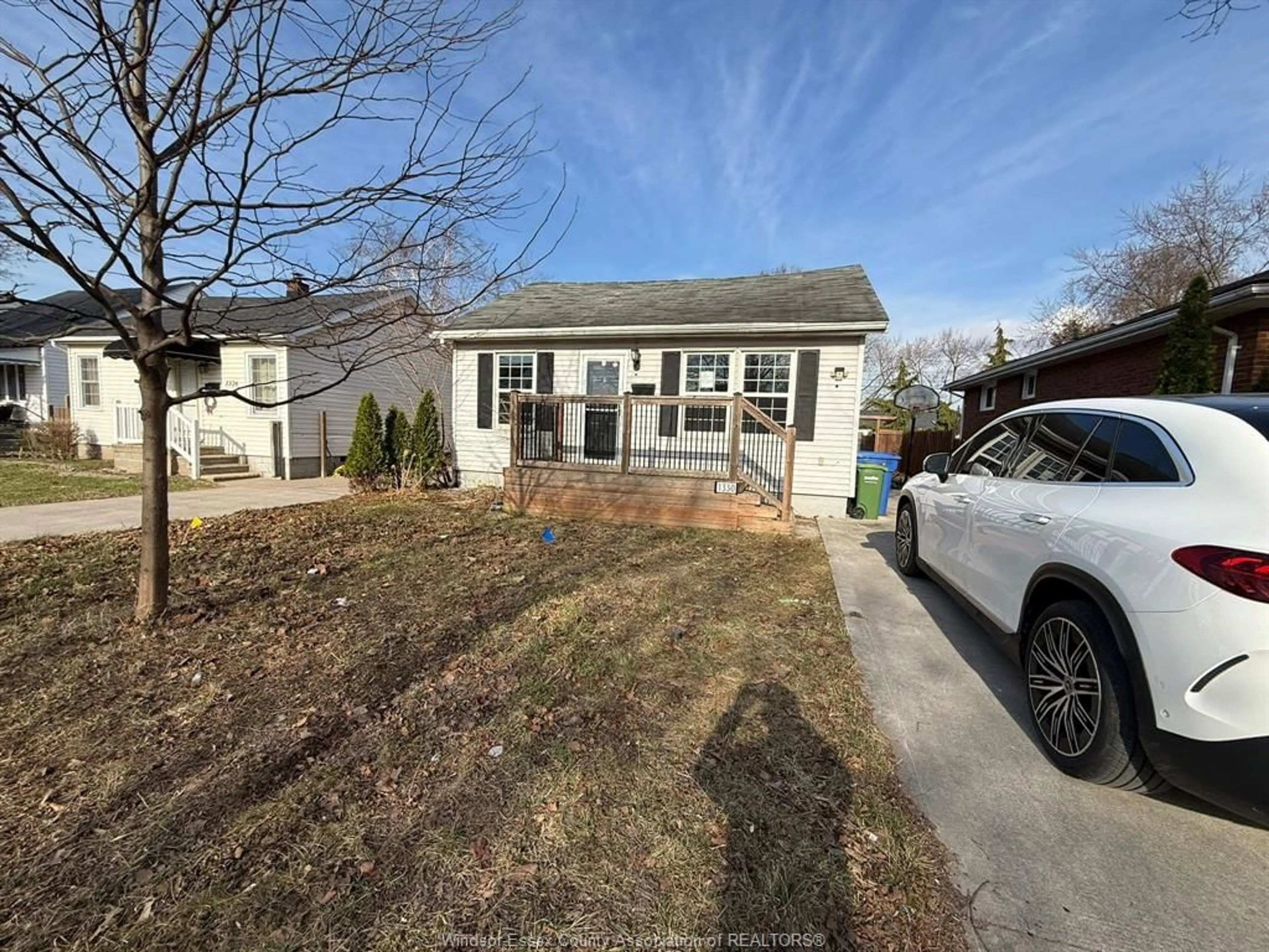 A pic from outside/outdoor area/front of a property/back of a property/a pic from drone, street for 1330 CENTRAL Ave, Windsor Ontario N8Y 3V4