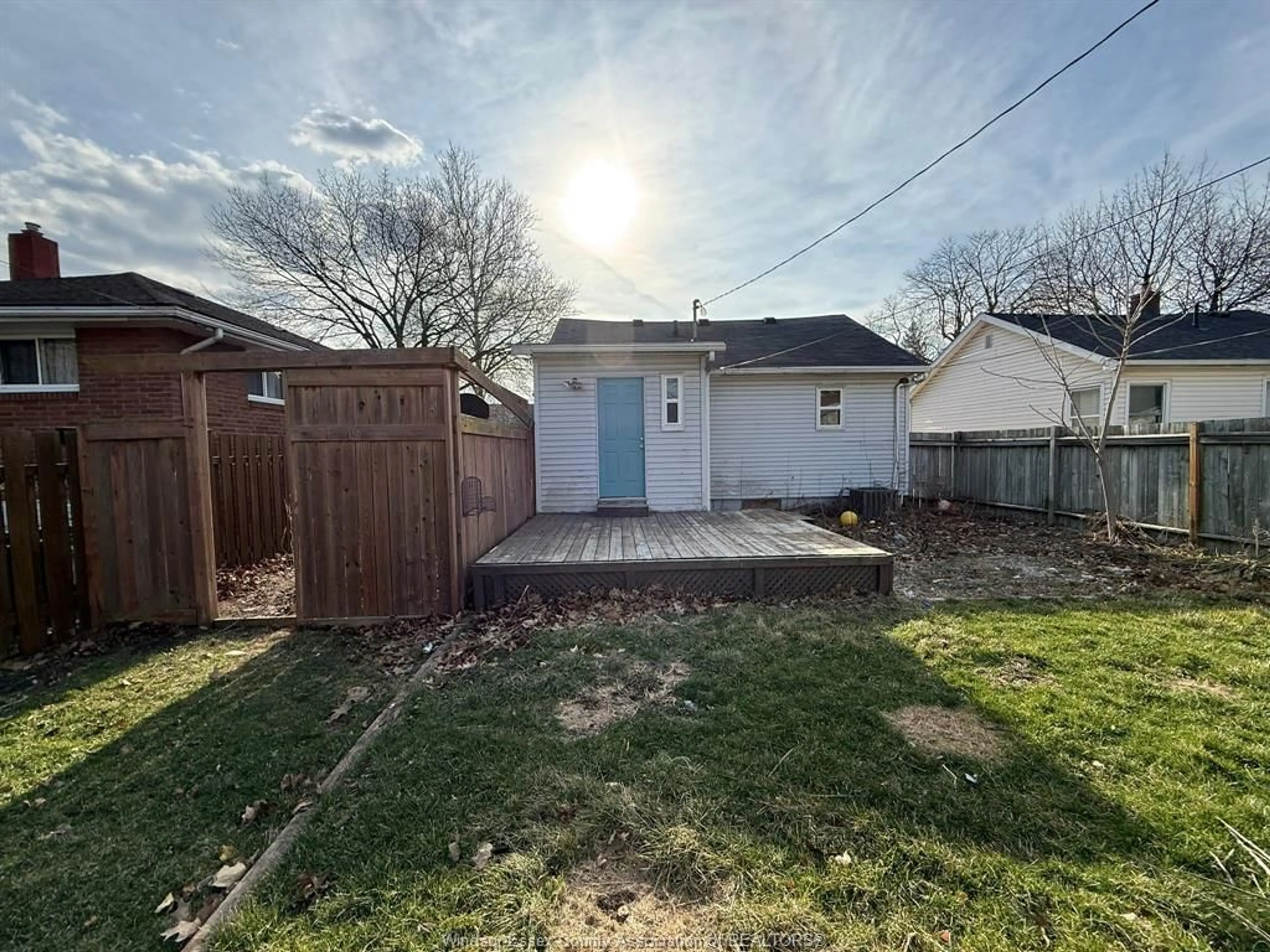 A pic from outside/outdoor area/front of a property/back of a property/a pic from drone, street for 1330 CENTRAL Ave, Windsor Ontario N8Y 3V4