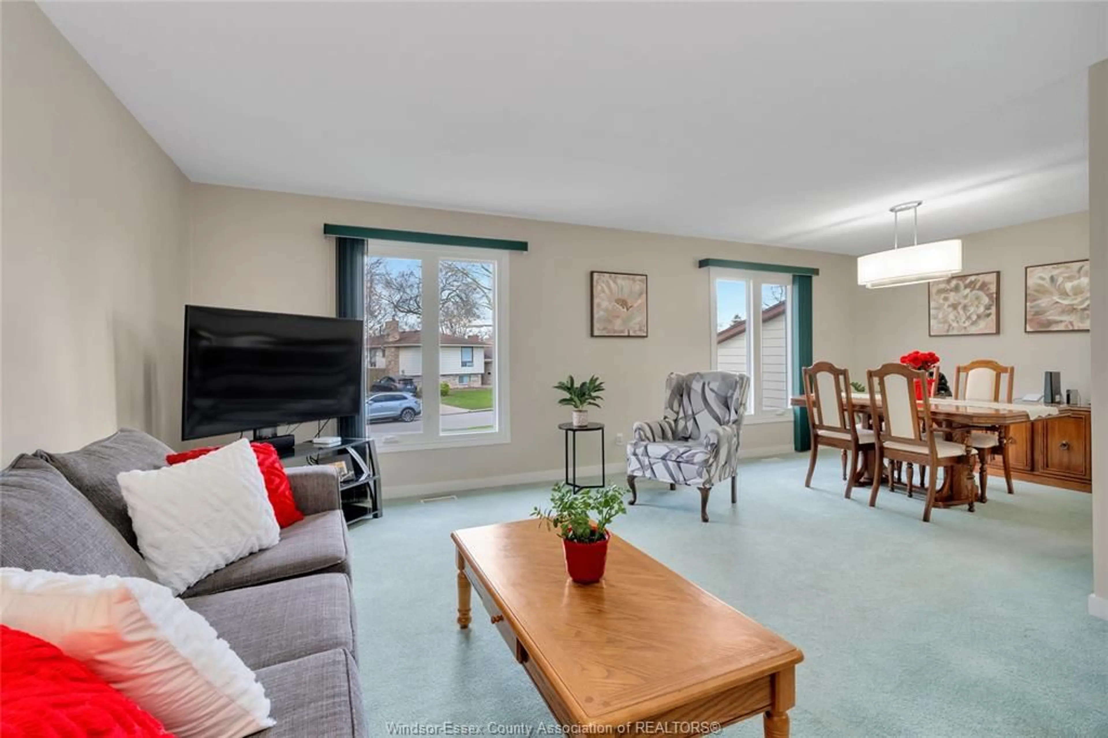 Living room with furniture, unknown for 10162 ASPEN Lane, Windsor Ontario N8R 2B8