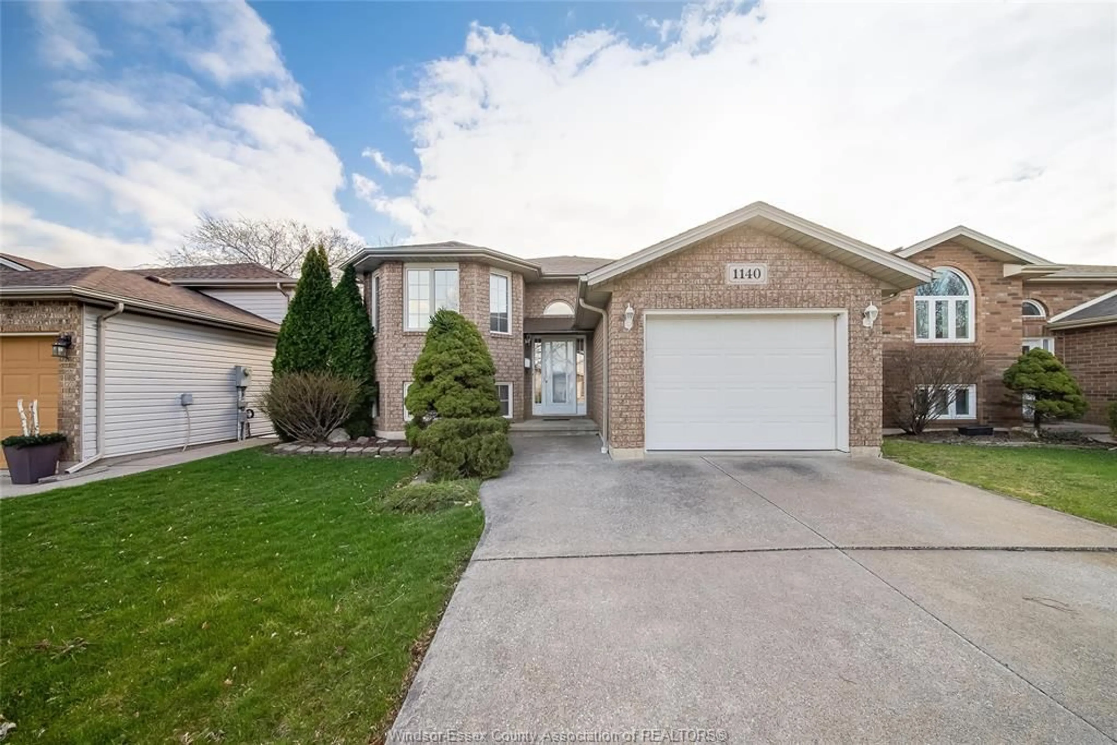 Home with brick exterior material, street for 1140 LAKEVIEW Ave, Windsor Ontario N8P 1K9