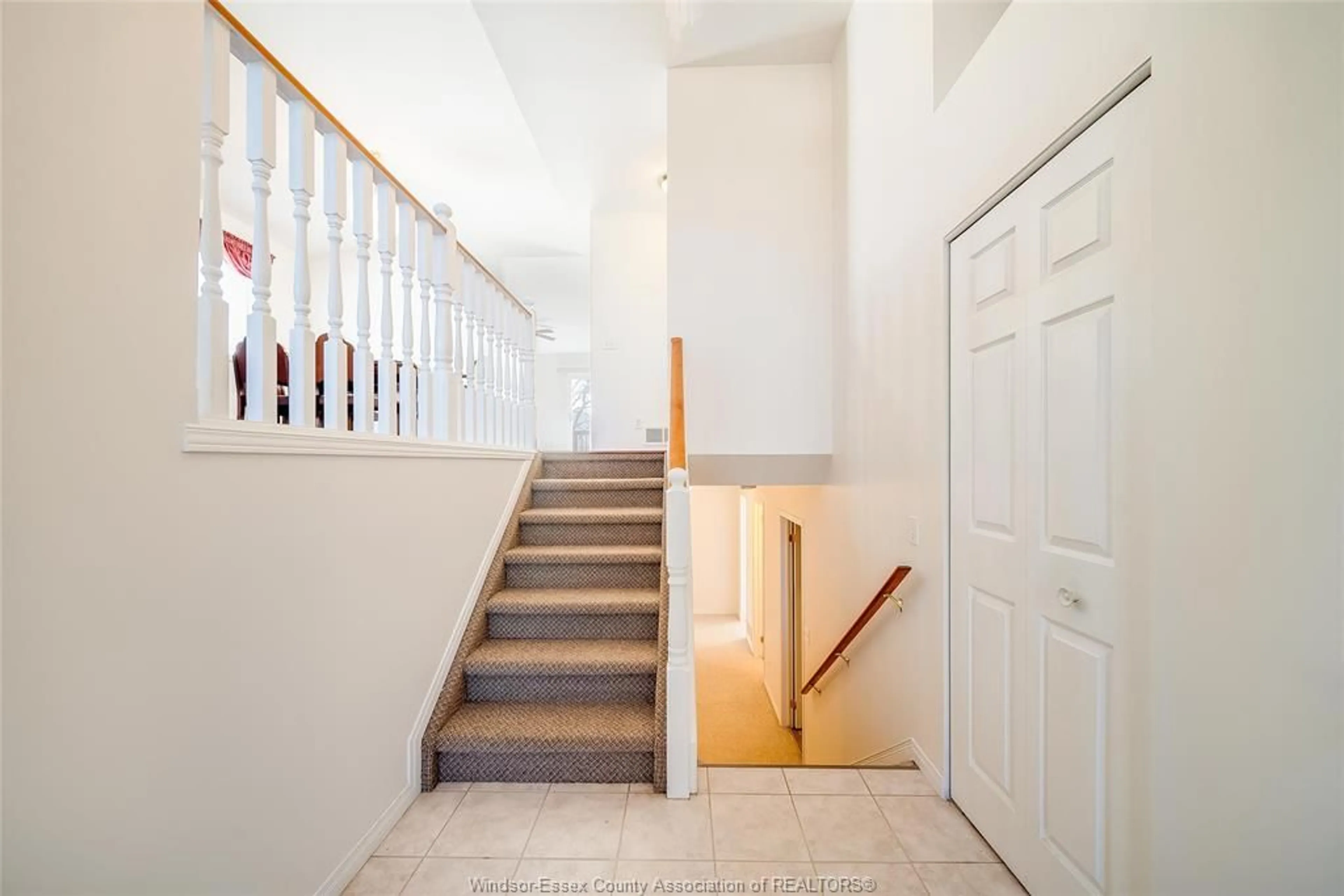 Unknown for 1140 LAKEVIEW Ave, Windsor Ontario N8P 1K9