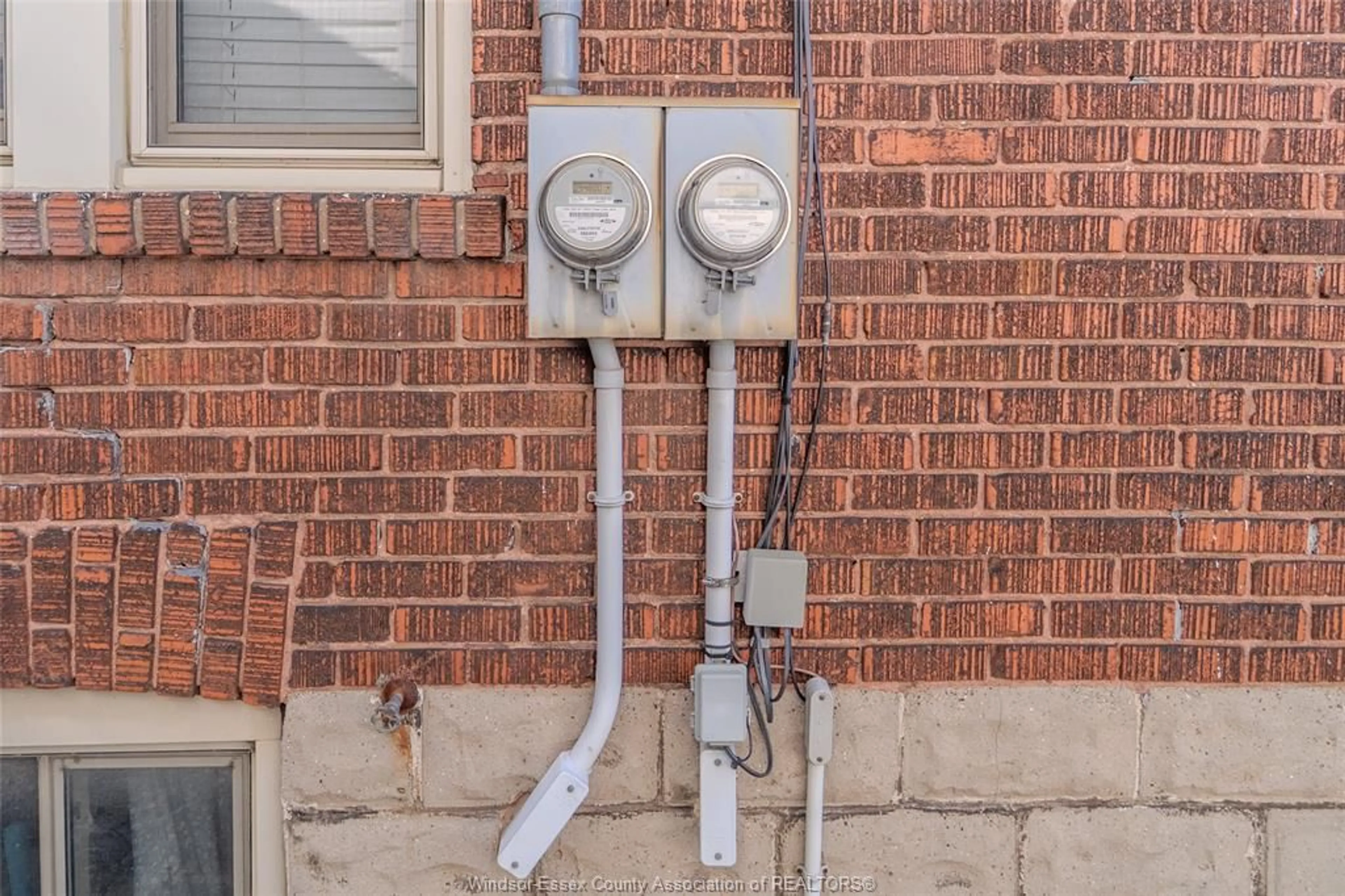 Unknown for 1135 Janette Ave, Windsor Ontario N9A 5A6