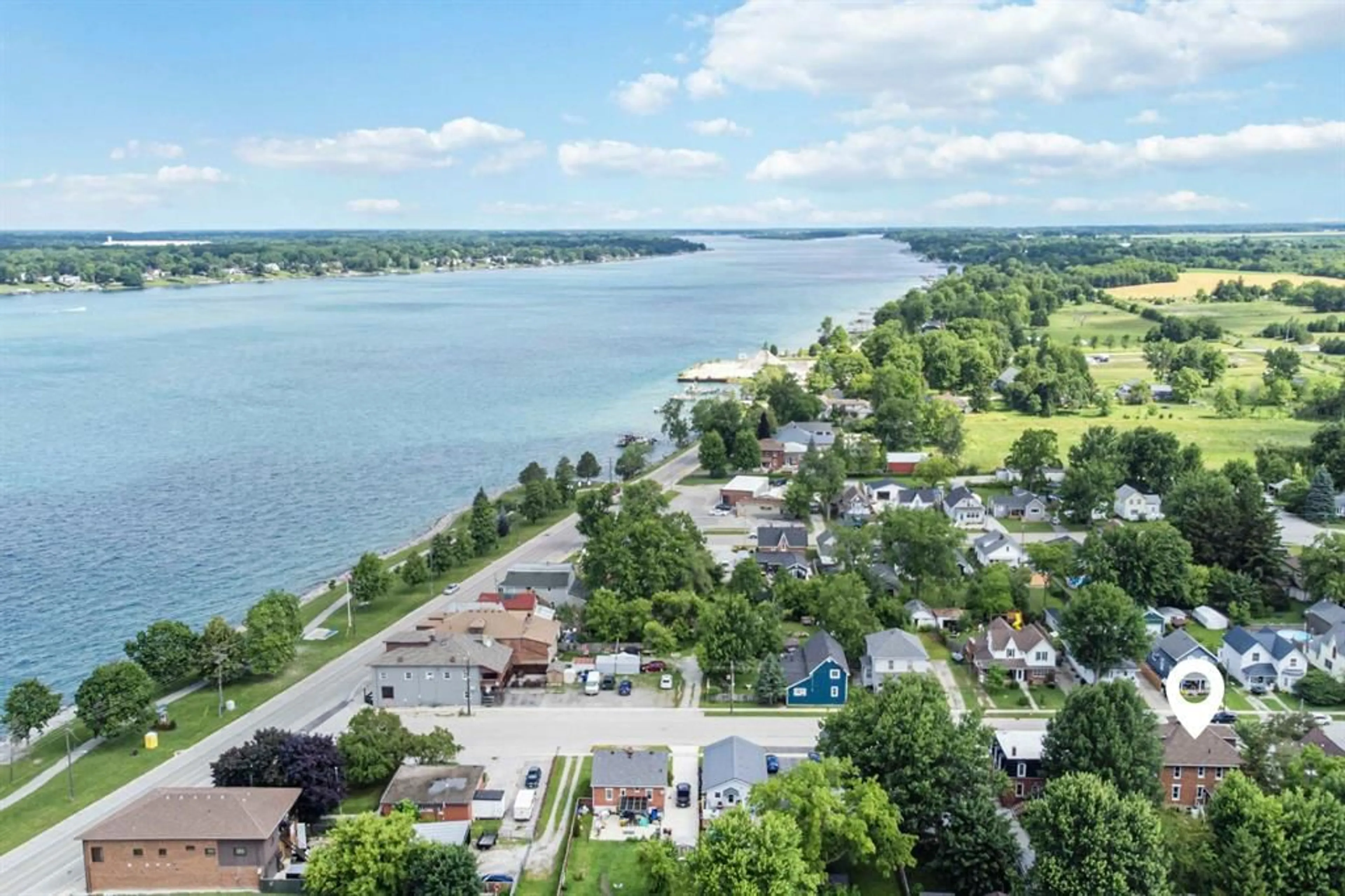 A pic from outside/outdoor area/front of a property/back of a property/a pic from drone, water/lake/river/ocean view for 53 Main St, St Clair Ontario N0N 1H0