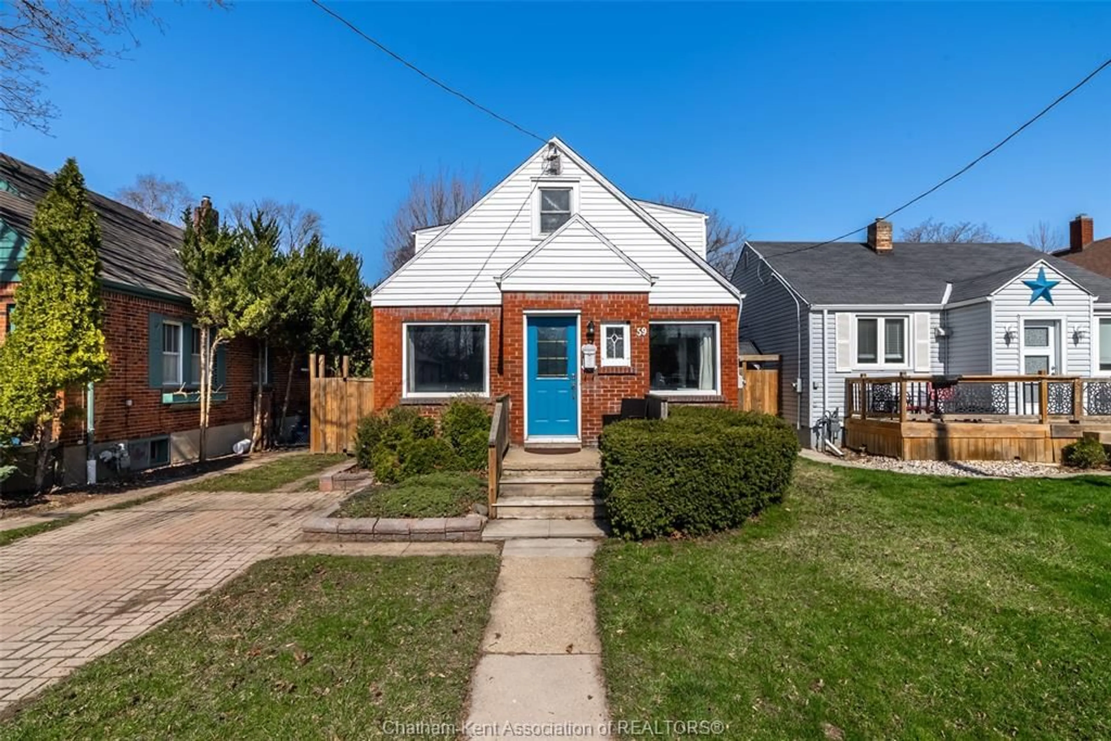 Home with brick exterior material, street for 59 Prince Arthur Ave, Chatham Ontario N7M 1X5