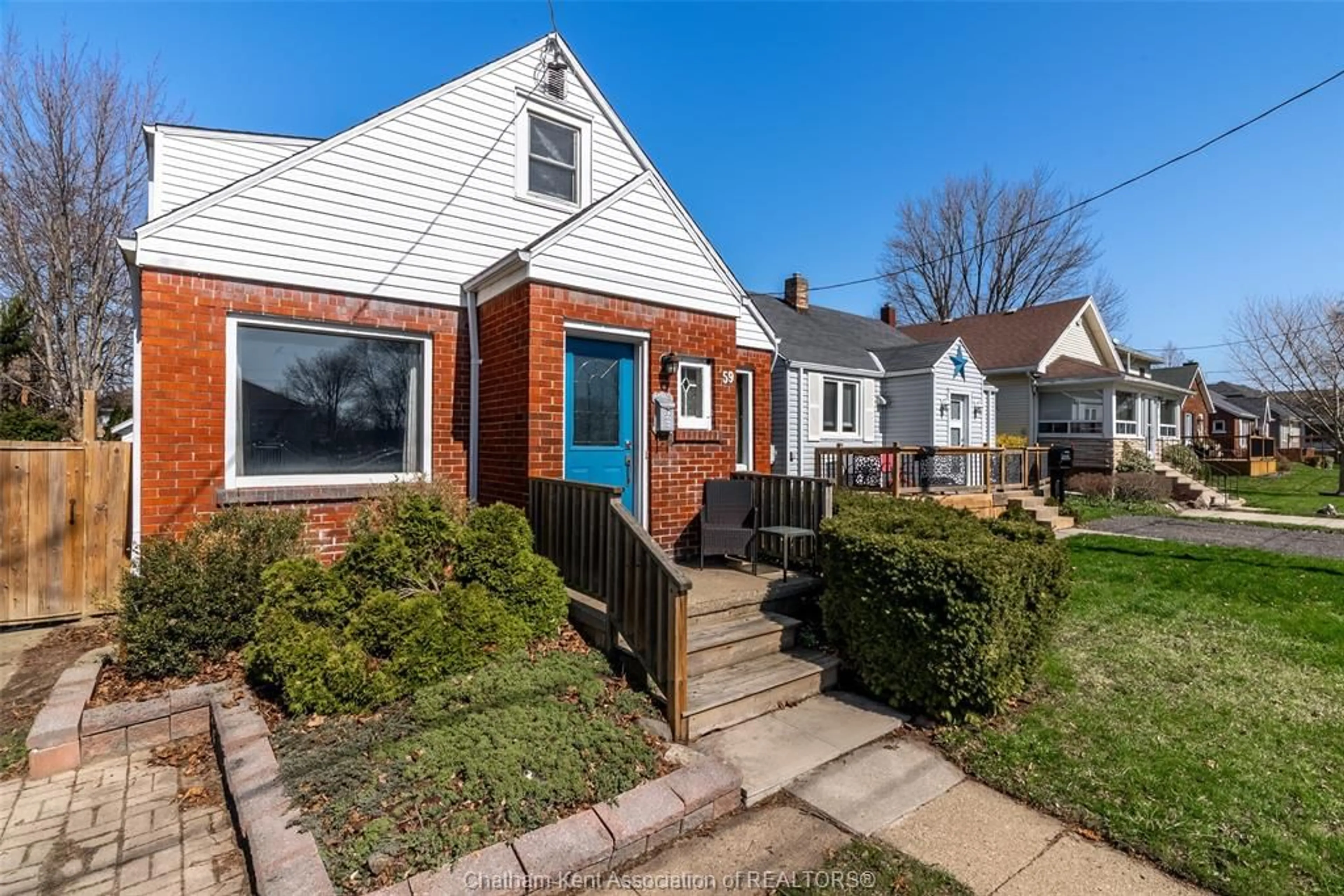 Home with brick exterior material, street for 59 Prince Arthur Ave, Chatham Ontario N7M 1X5