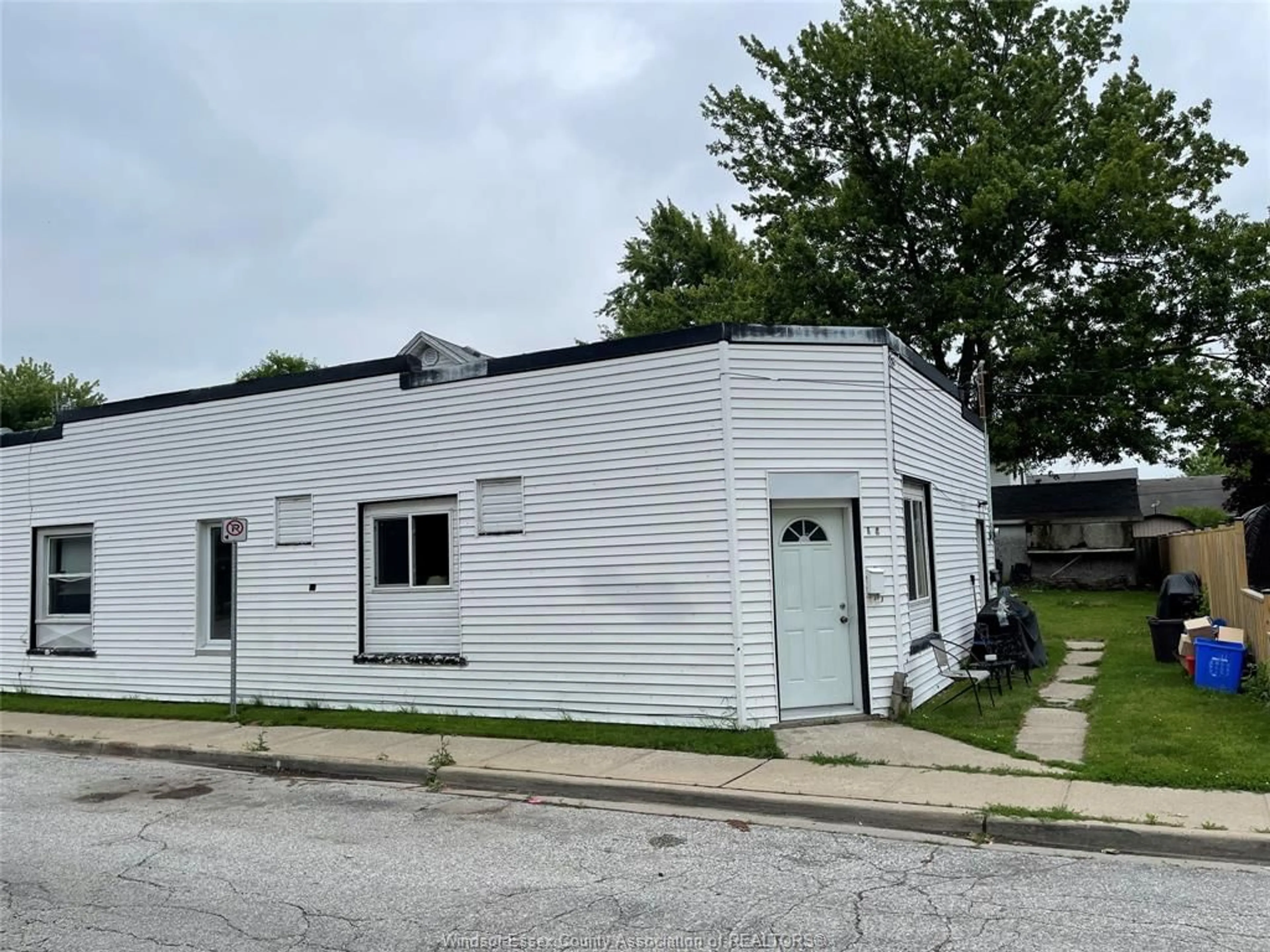 Unknown for 167 Murray, Amherstburg Ontario N9V 1J4