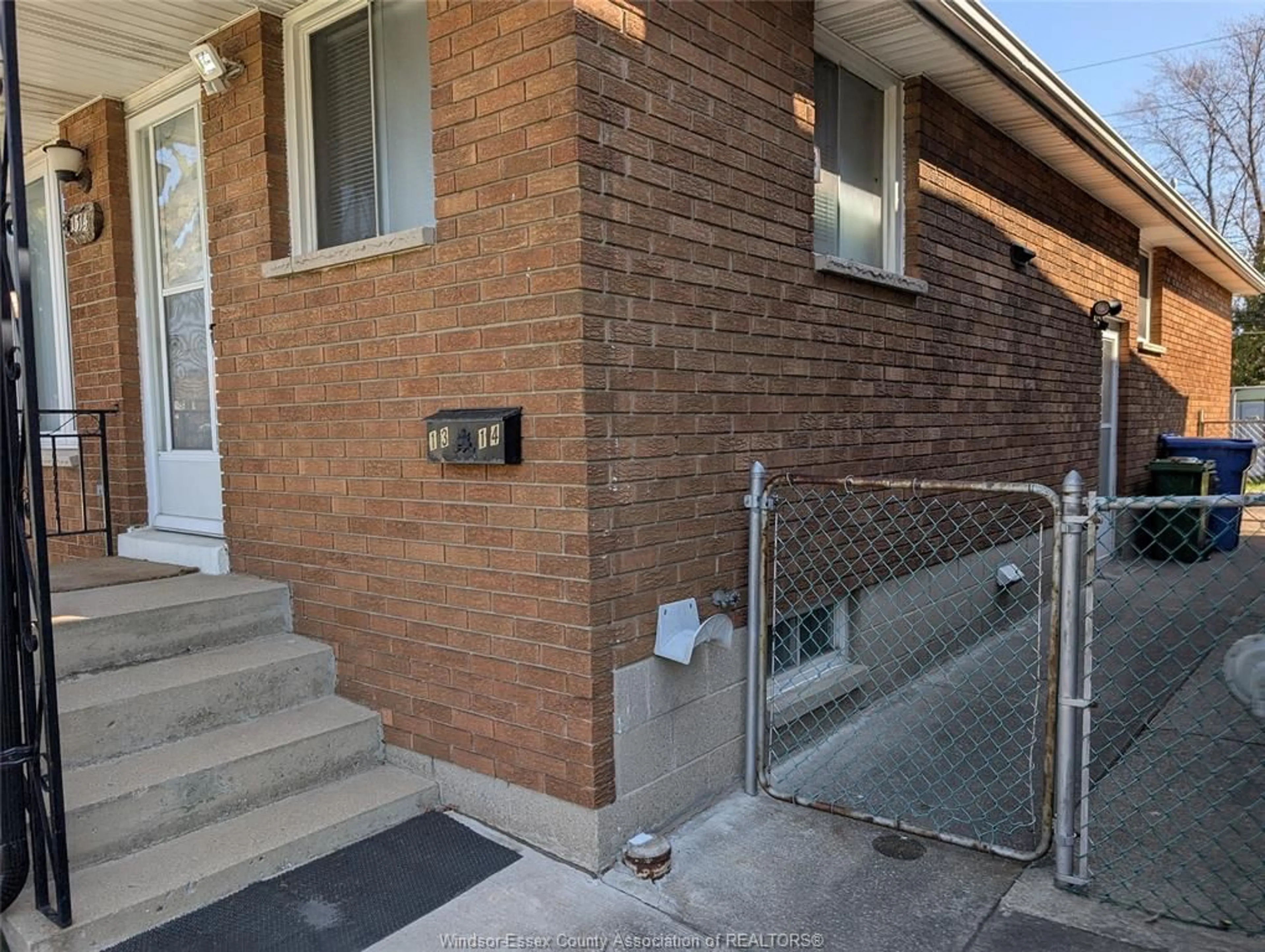 Home with brick exterior material, street for 1314 JANETTE, Windsor Ontario N8X 1Y6