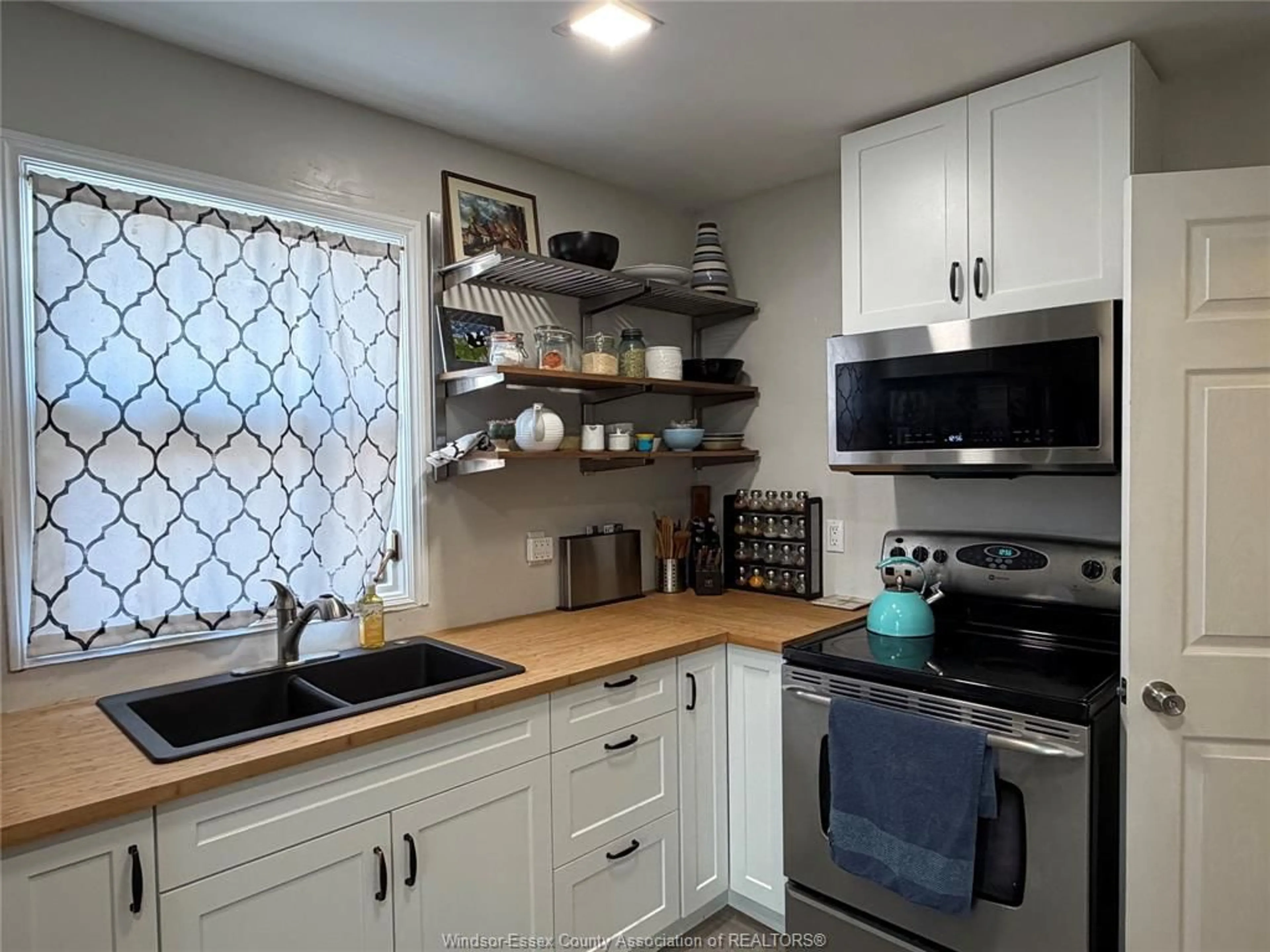 Unknown for 858 LAPORTE, Windsor Ontario N8S 3R4