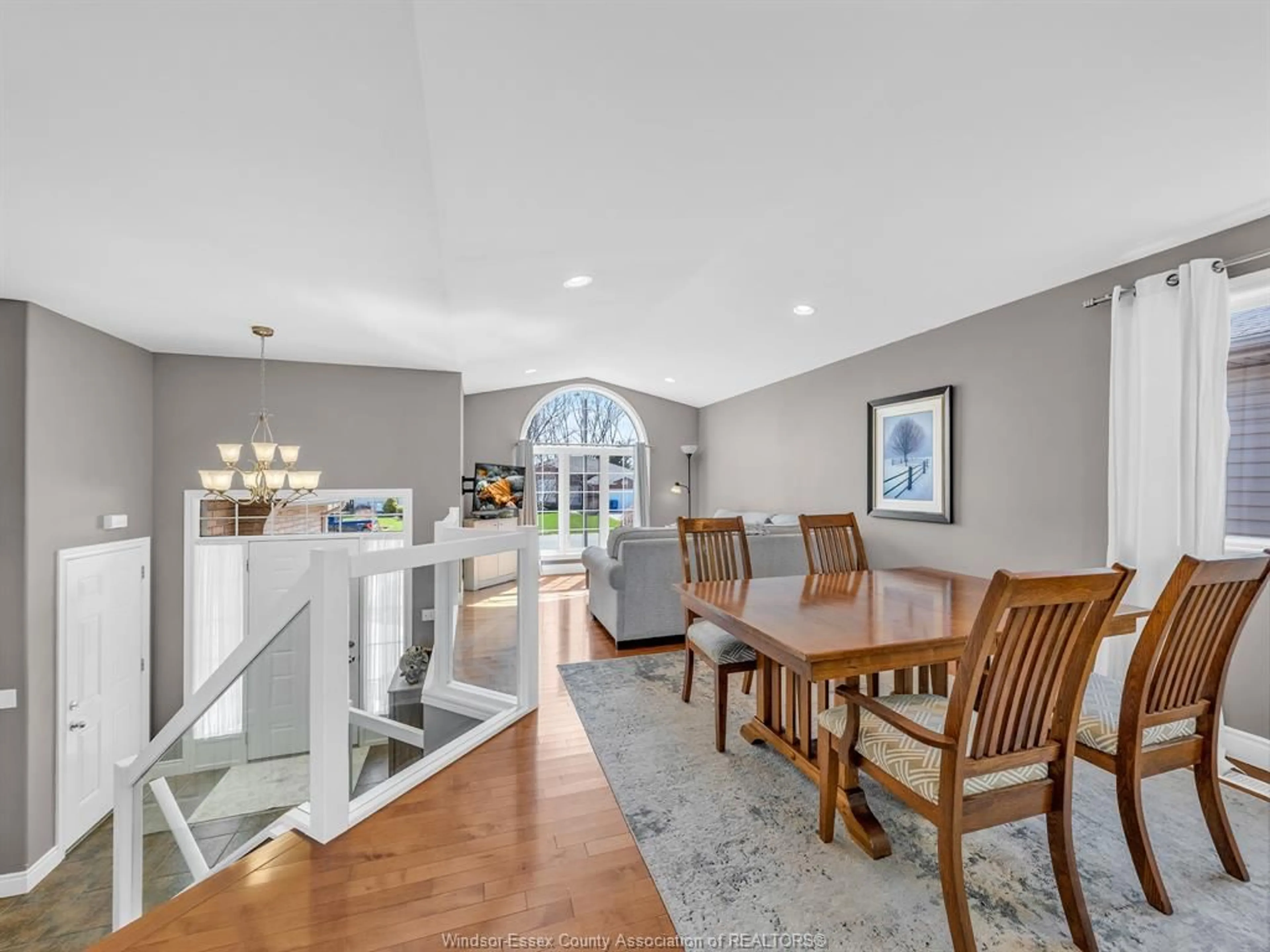 Dining room, ceramic/tile floor for 120 HIGGINS, Amherstburg Ontario N9V 4C6