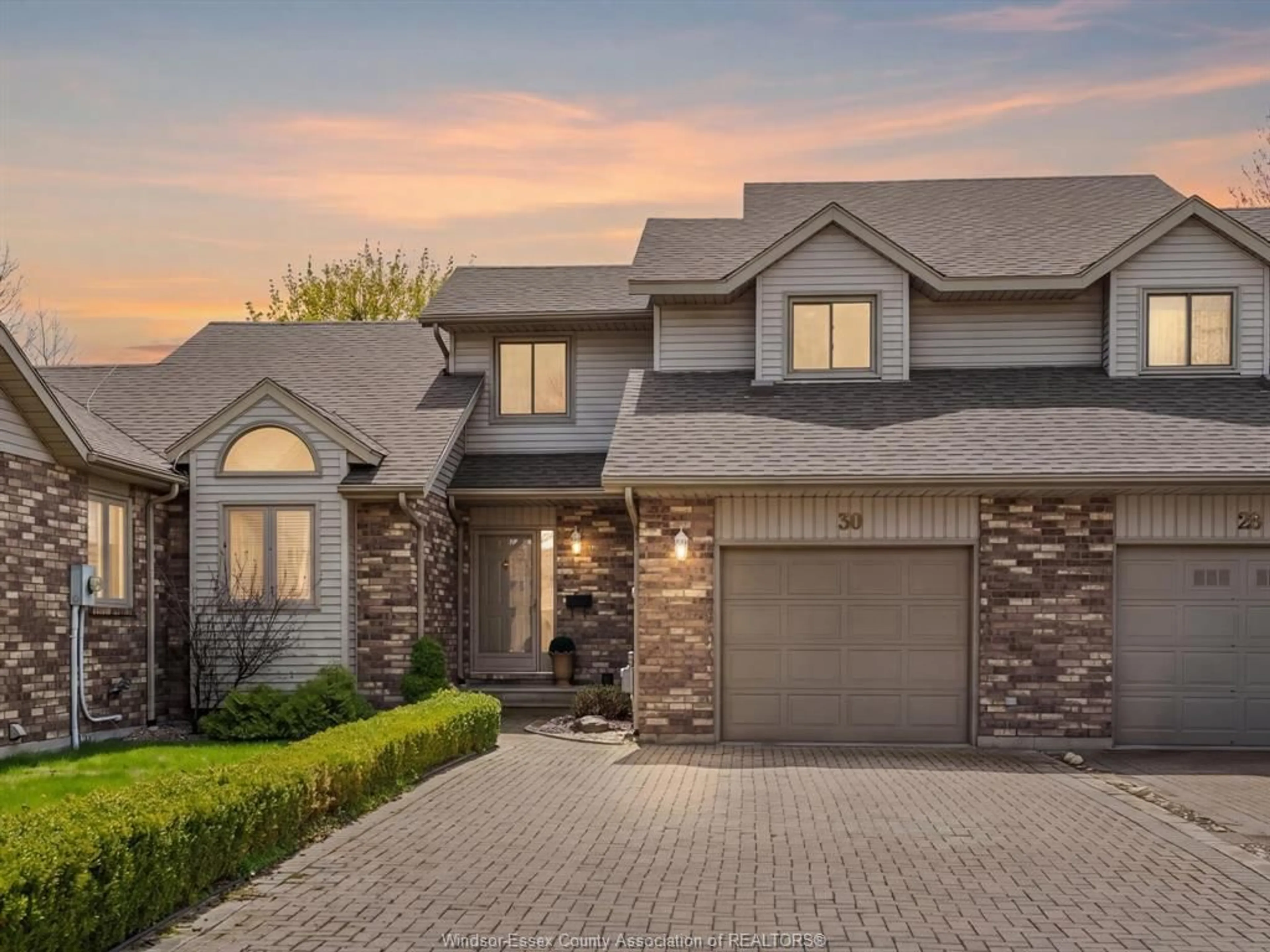 Home with brick exterior material, street for 30 Cheyenne Crt, Leamington Ontario N8H 5E3