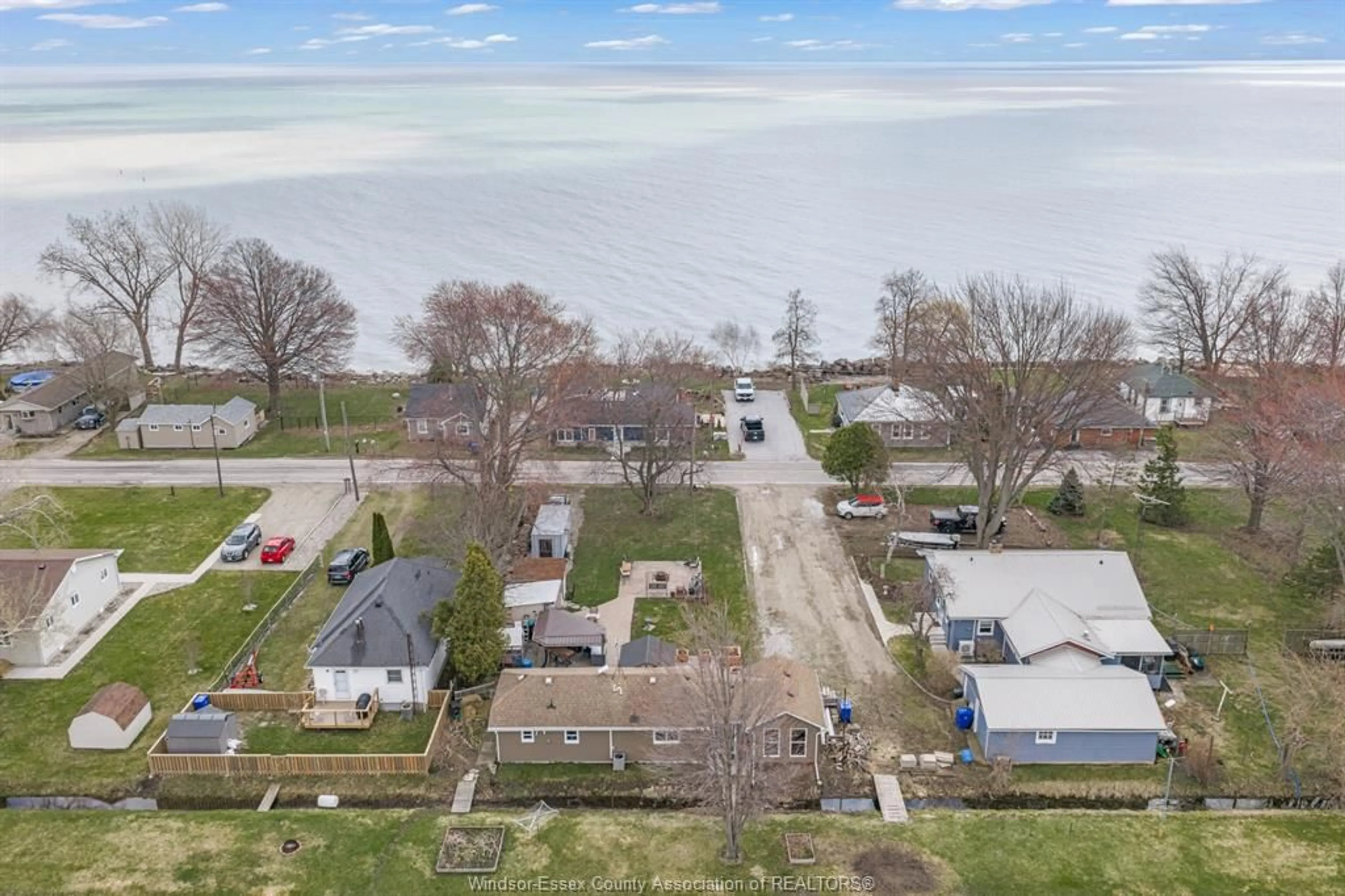 A pic from outside/outdoor area/front of a property/back of a property/a pic from drone, water/lake/river/ocean view for 35 Pulley Rd, Leamington Ontario N0P 2P0