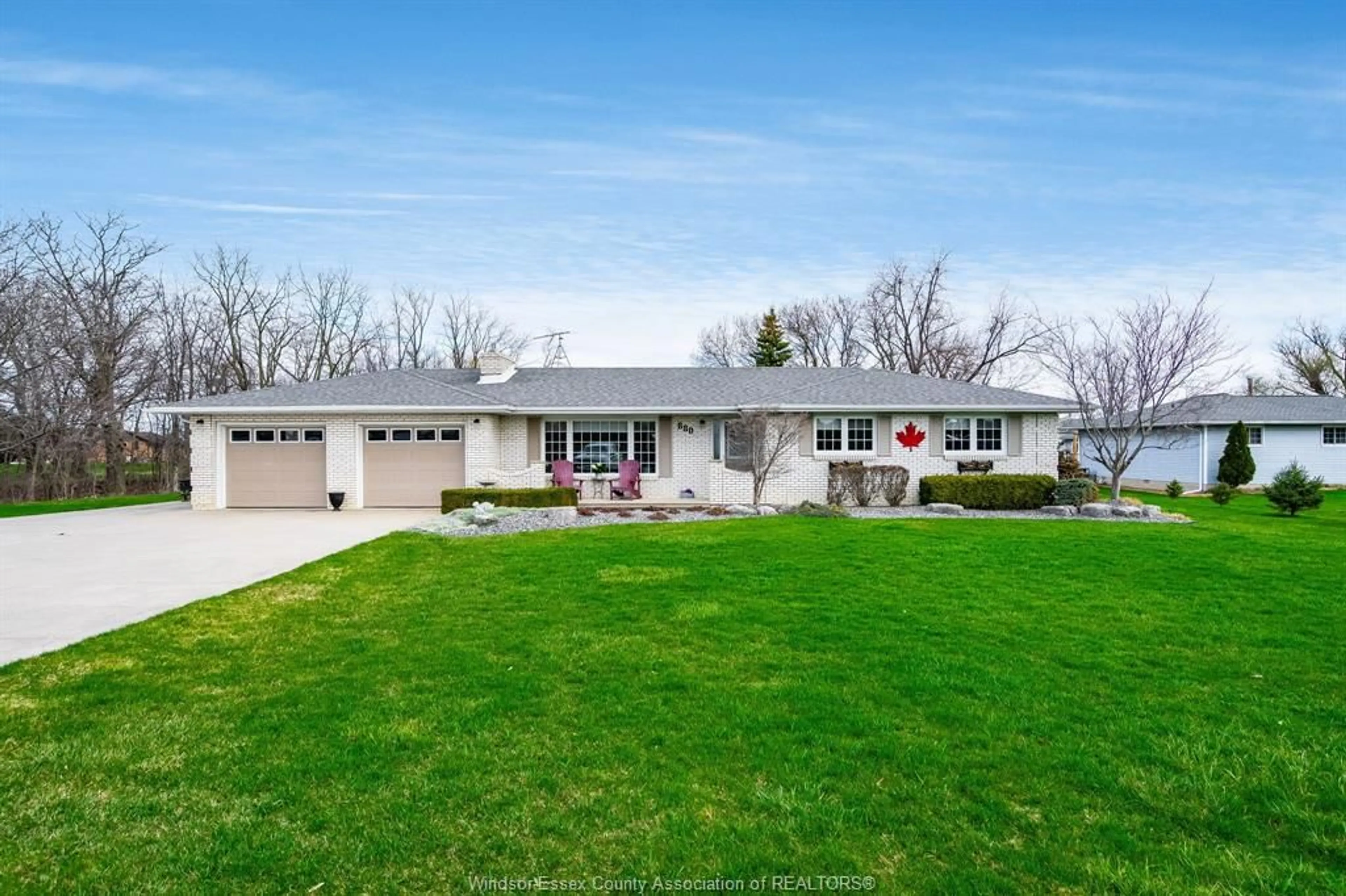 A pic from outside/outdoor area/front of a property/back of a property/a pic from drone, unknown for 880 County Rd 46, Maidstone Ontario M8N 2X7