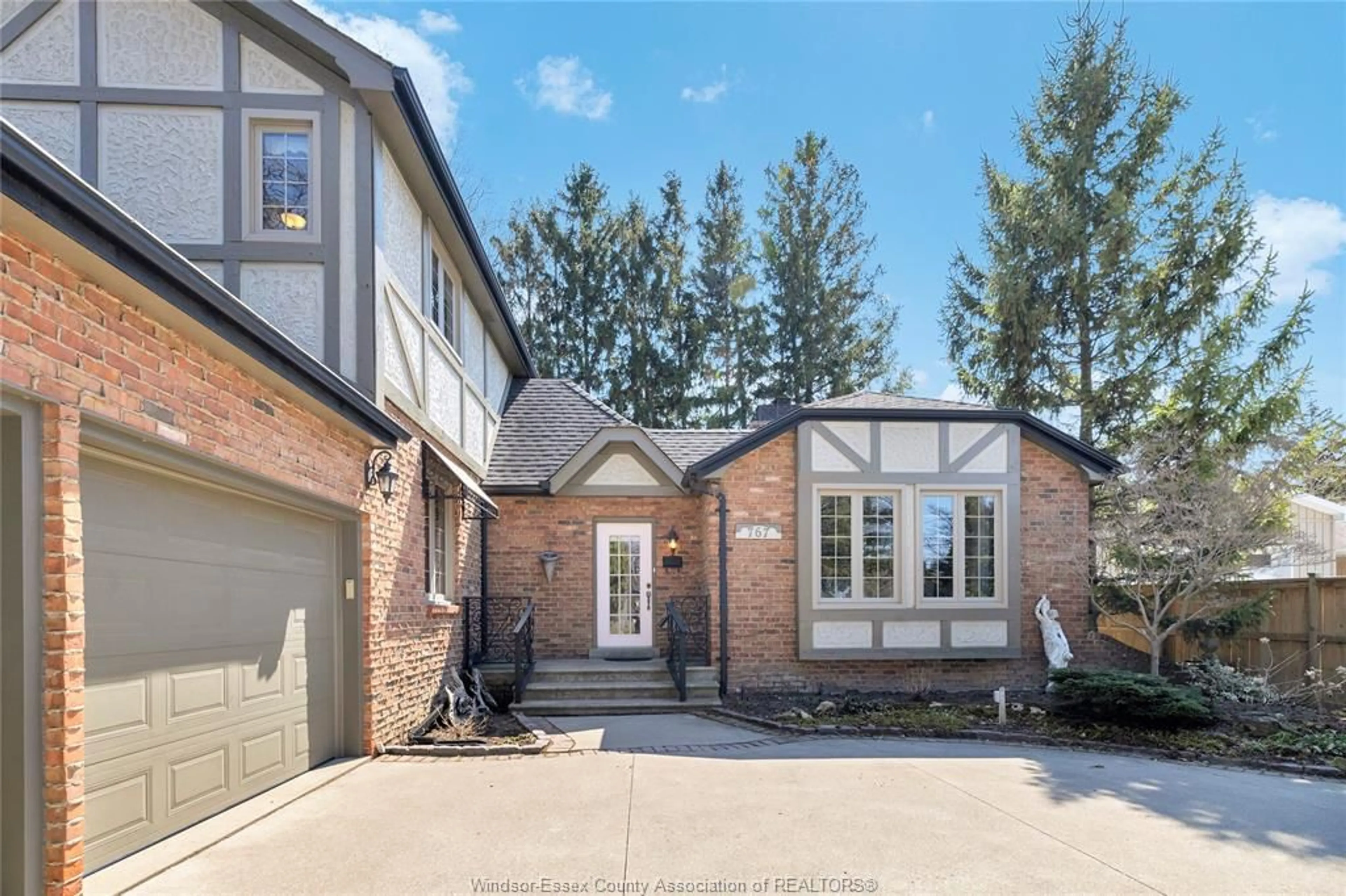 Home with brick exterior material, street for 767 ROSELAND Dr, Windsor Ontario N9G 1T7