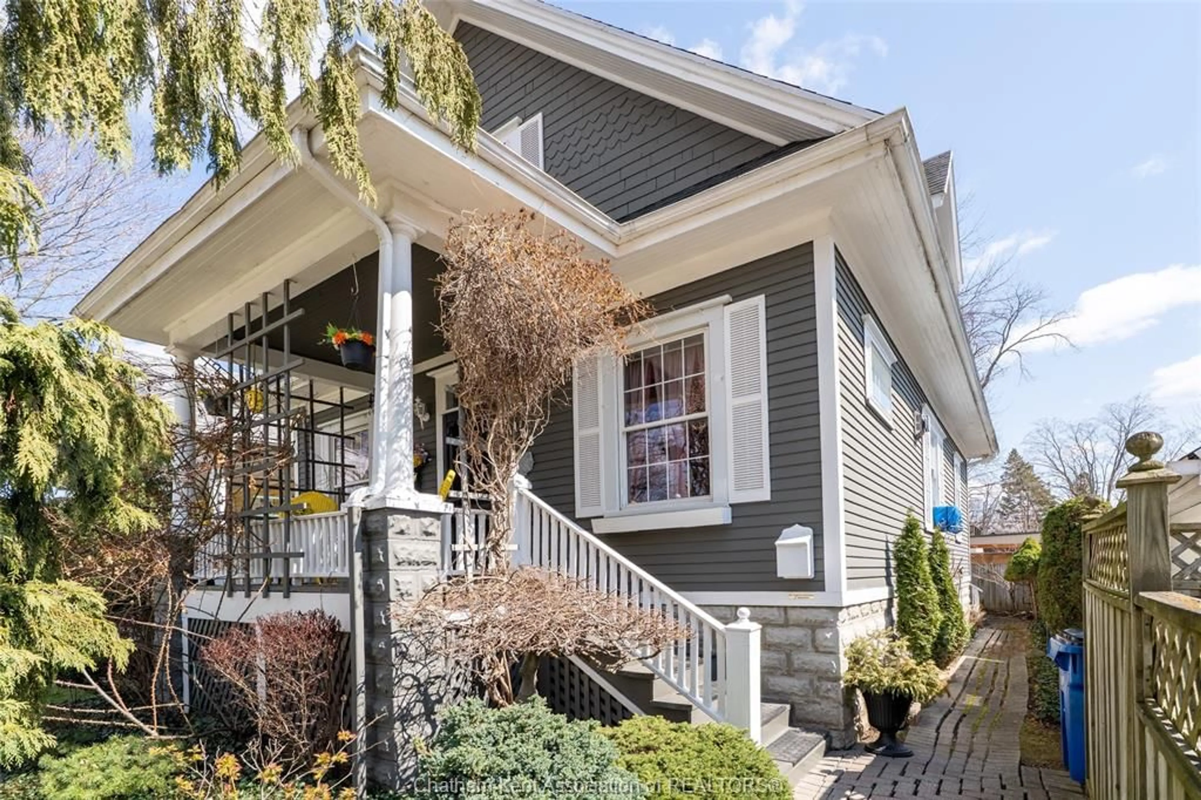 Home with vinyl exterior material, street for 108 Forest St, Chatham Ontario N7L 2A4