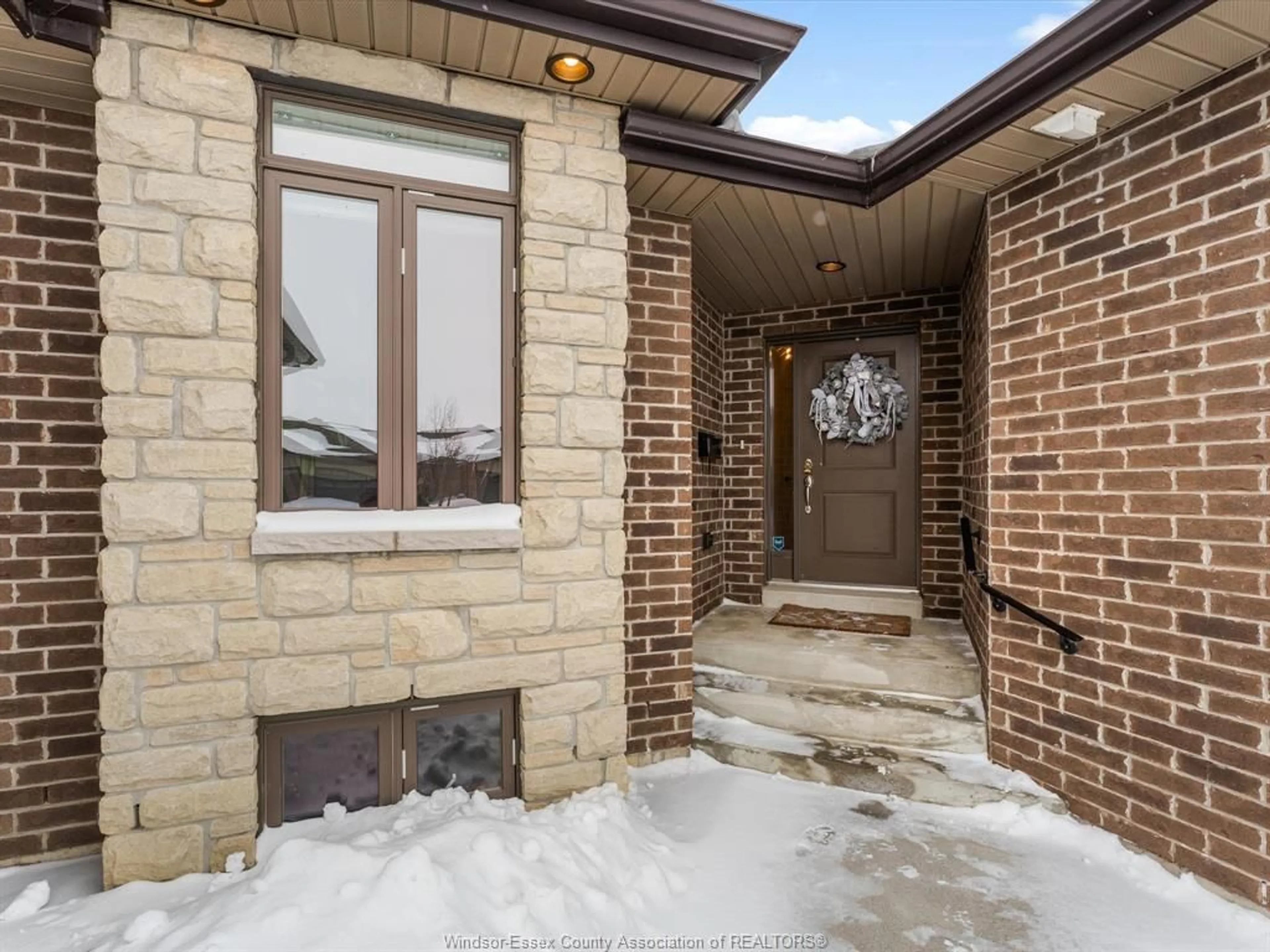 Home with brick exterior material, street for 468 OLD COLONY Trail, Amherstburg Ontario N9V 0A2