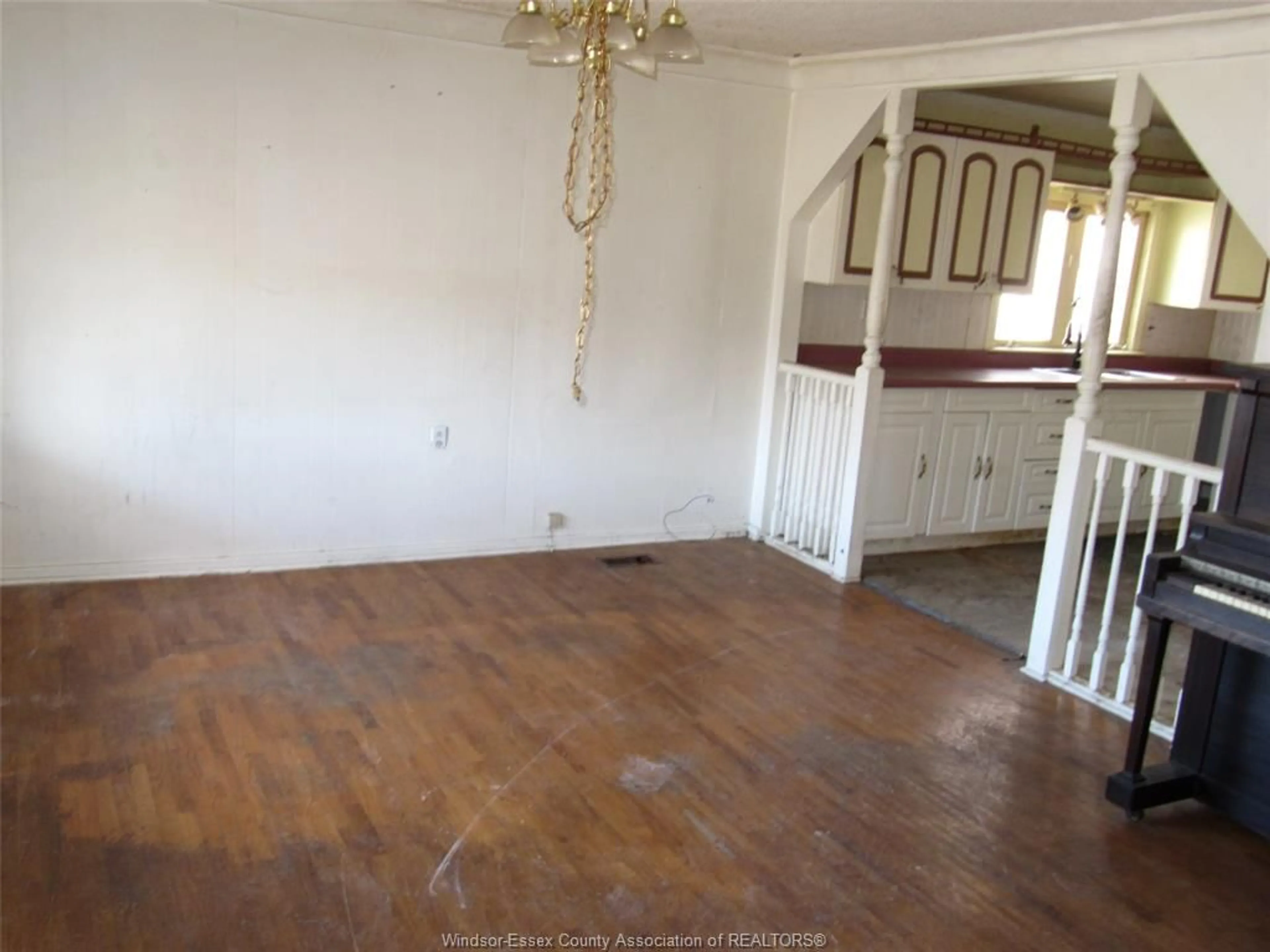 A pic of a room for 1462 Labadie, Windsor Ontario N8Y 4H1