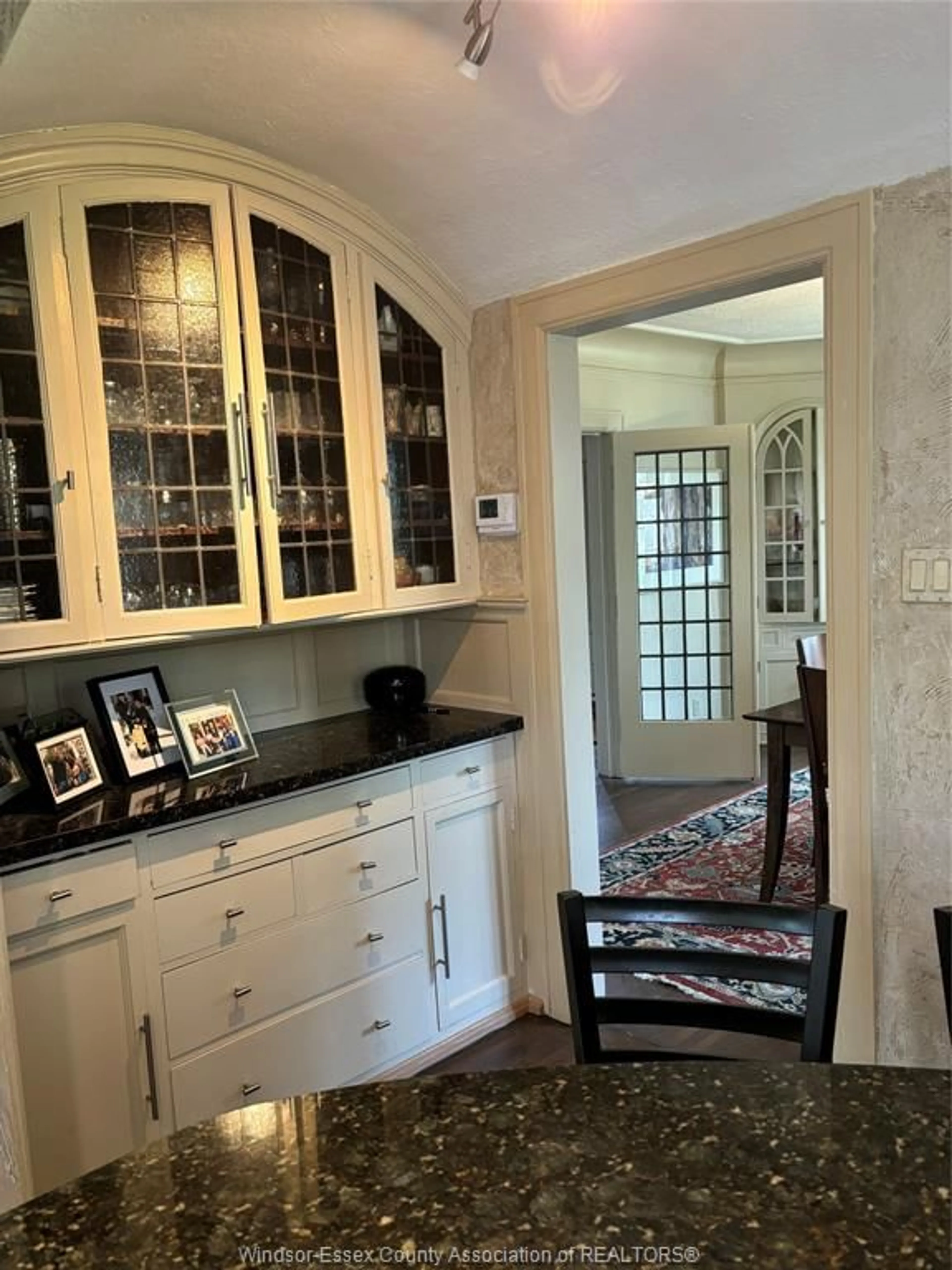 Unknown for 7505 Riverside Dr, Windsor Ontario N8S 1C8