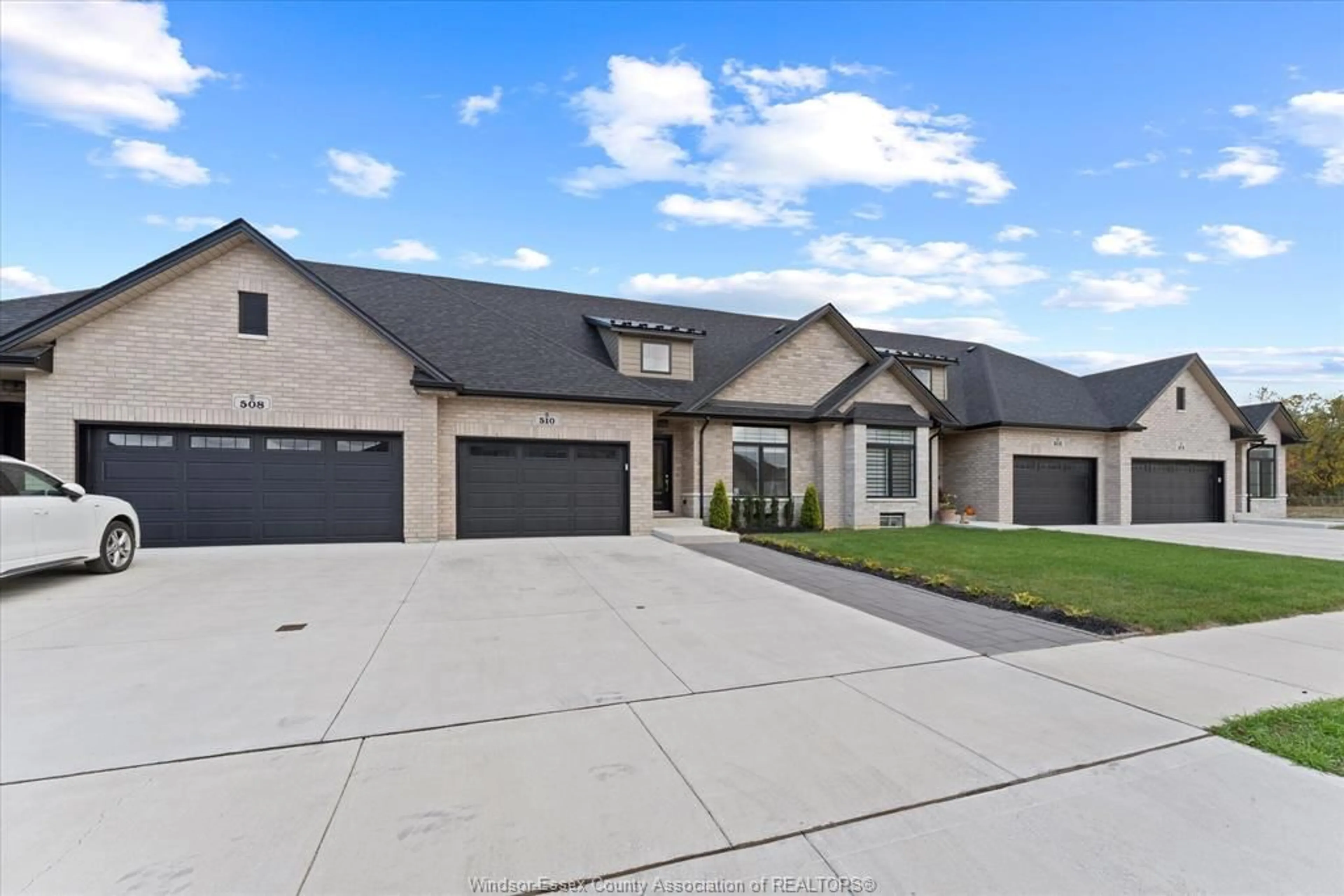 Unknown for 510 Water, Amherstburg Ontario N9V 0H1