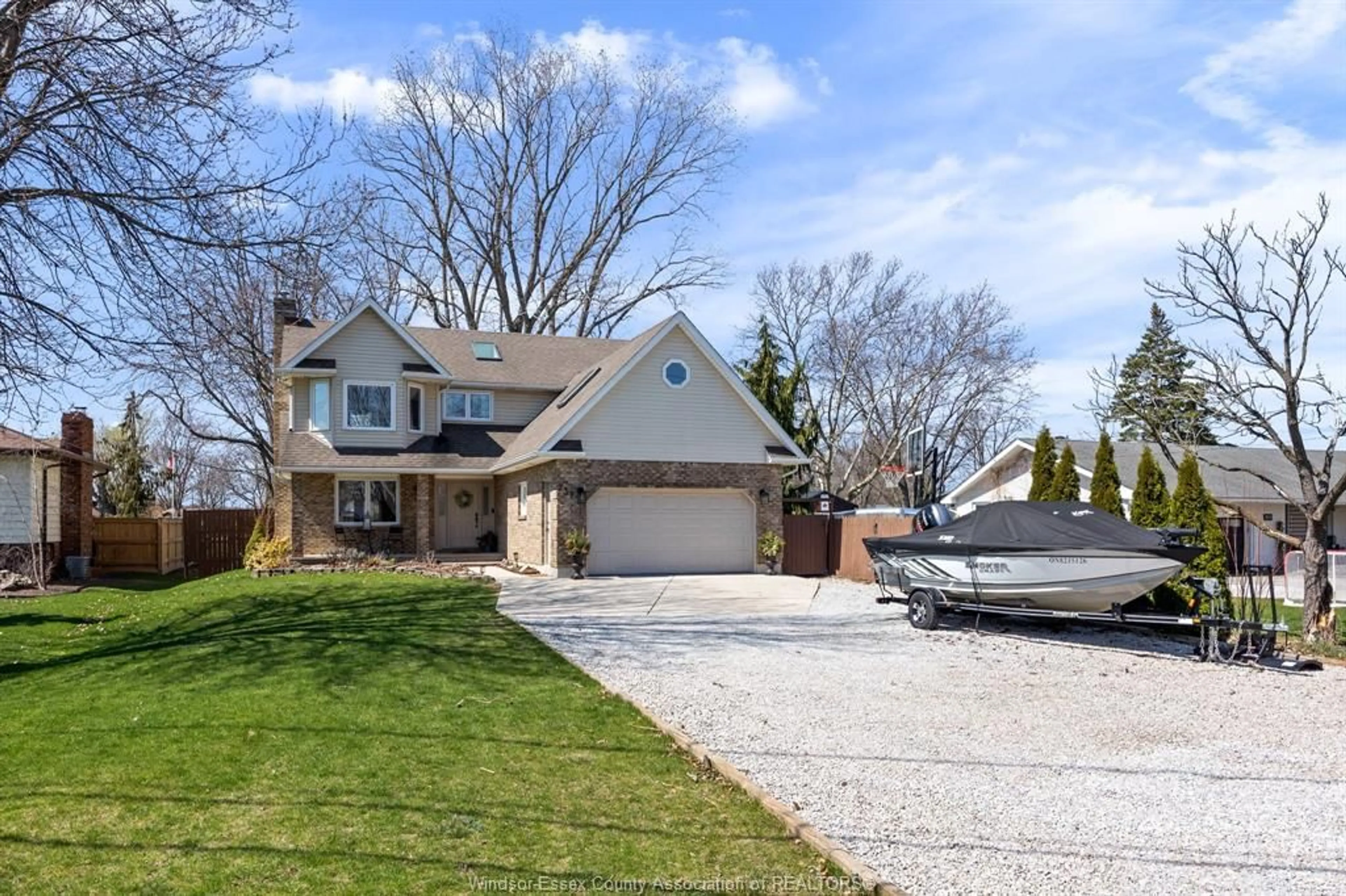 Unknown for 237 EAST PUCE RD., Lakeshore Ontario N8L 0C5