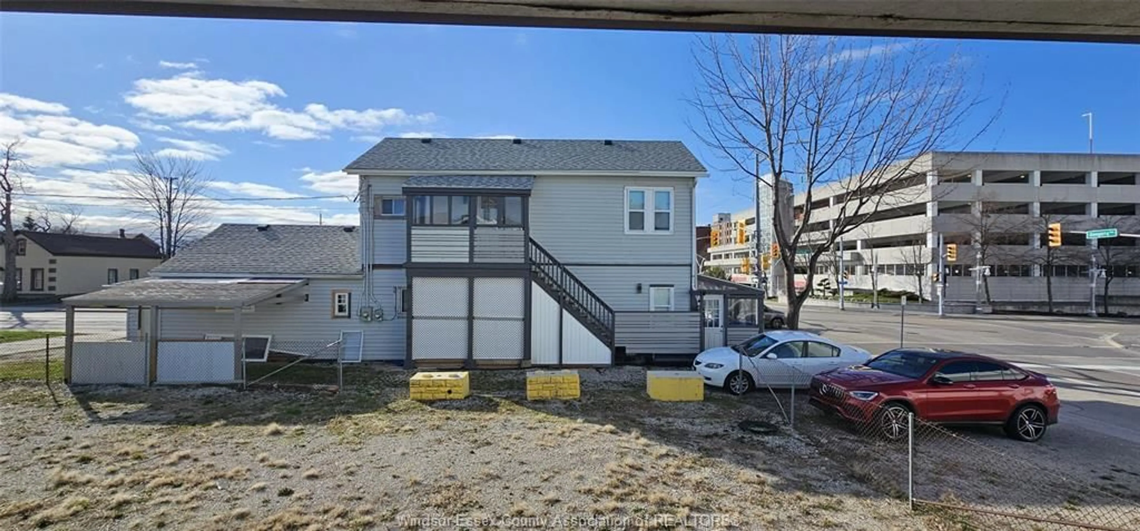 Unknown for 194 GLENGARRY Ave, Windsor Ontario N9A 1P2