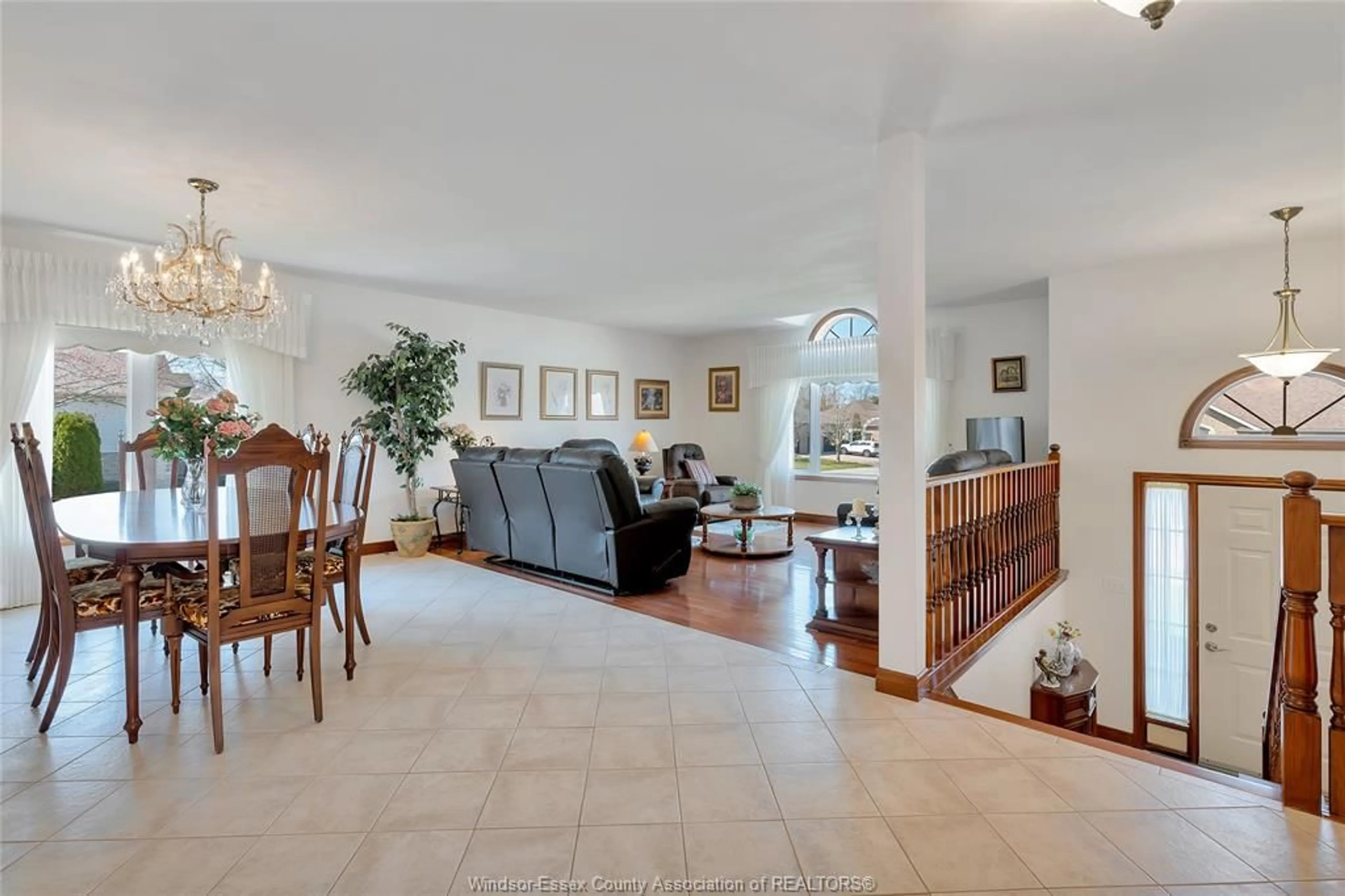 Living room with furniture, ceramic/tile floor for 178 ELLISON Ave, Leamington Ontario N8H 5J2