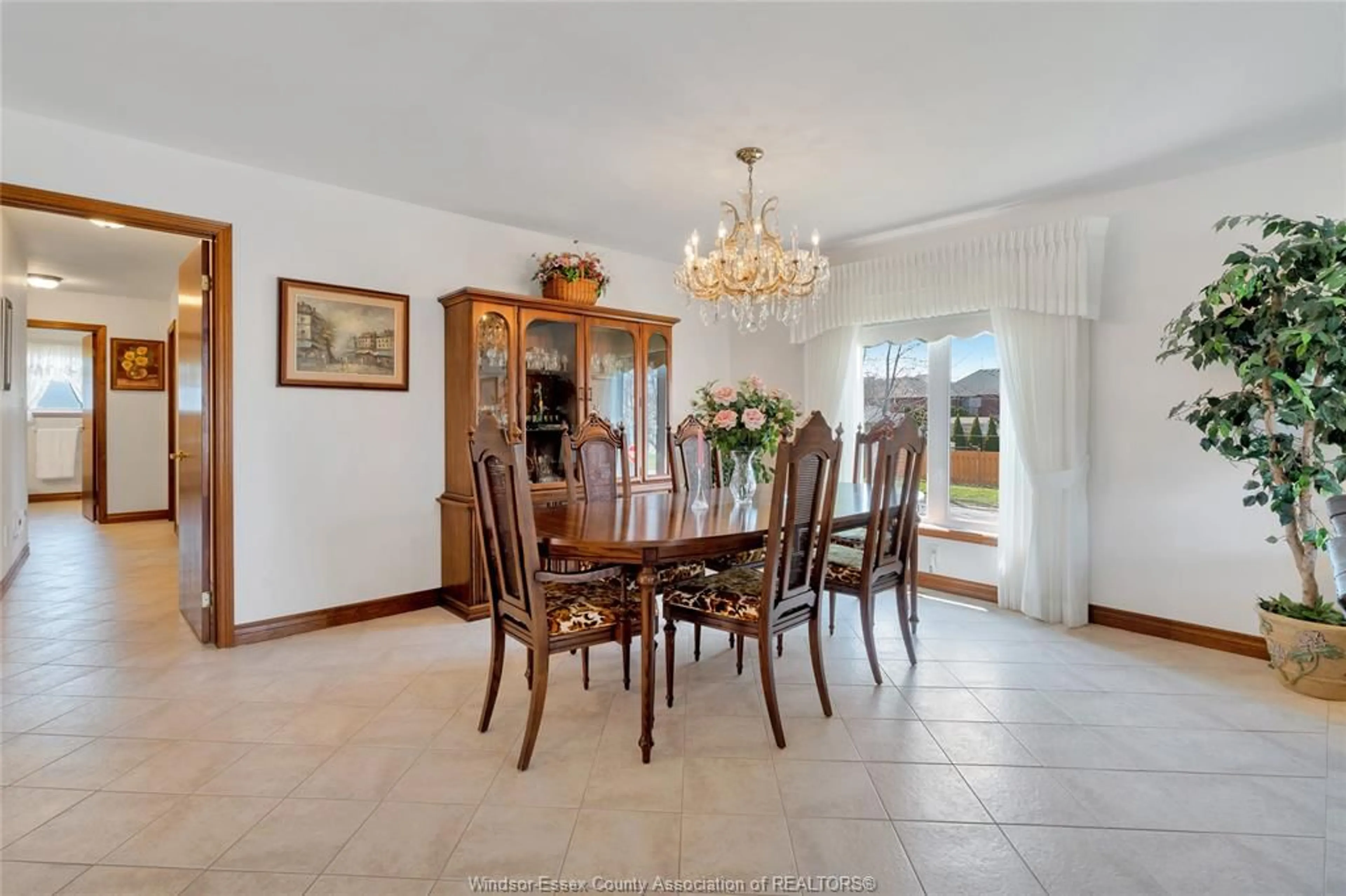 Dining room, ceramic/tile floor for 178 ELLISON Ave, Leamington Ontario N8H 5J2
