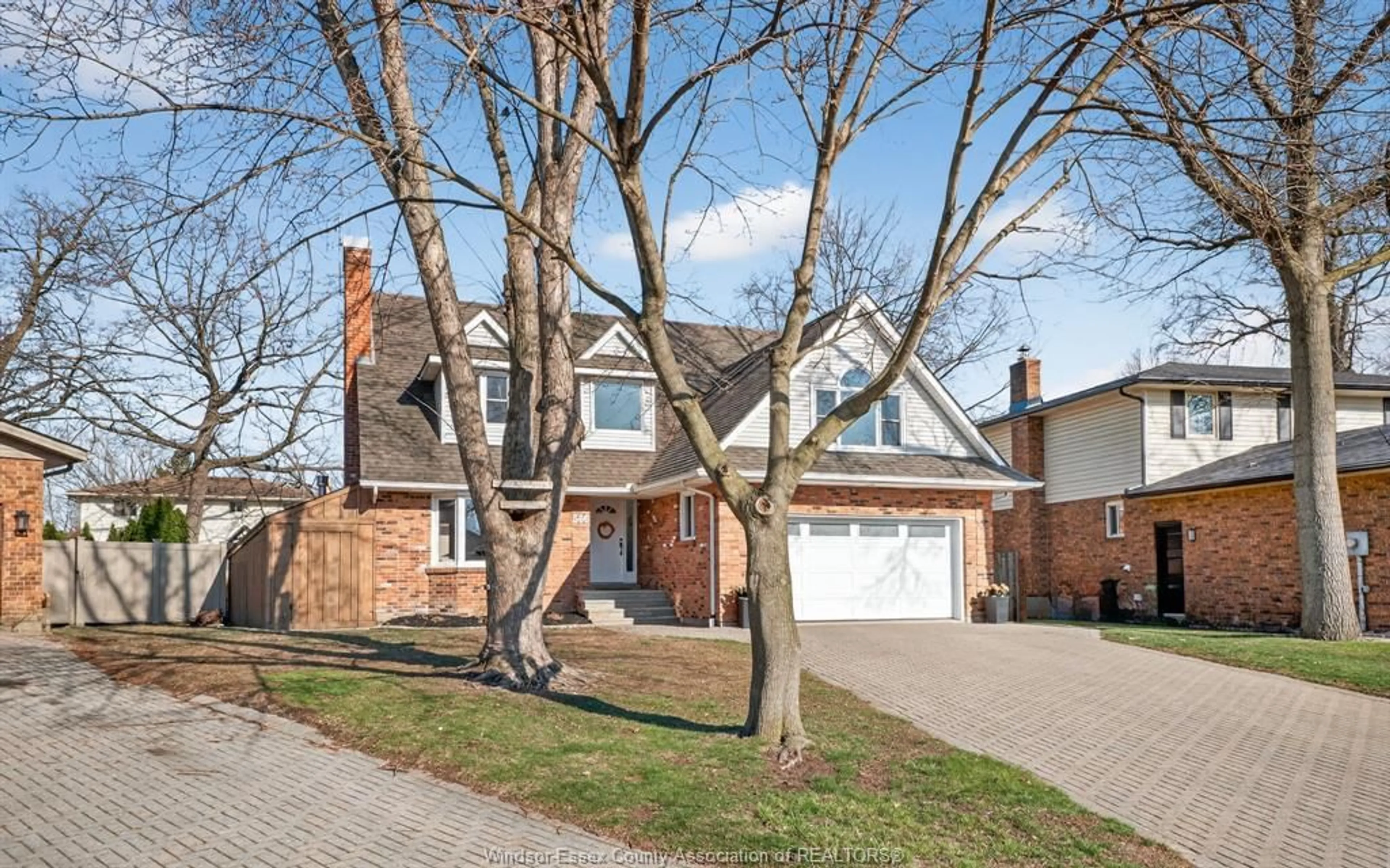 Home with brick exterior material, street for 566 MICHAEL, LaSalle Ontario N9J 3C1
