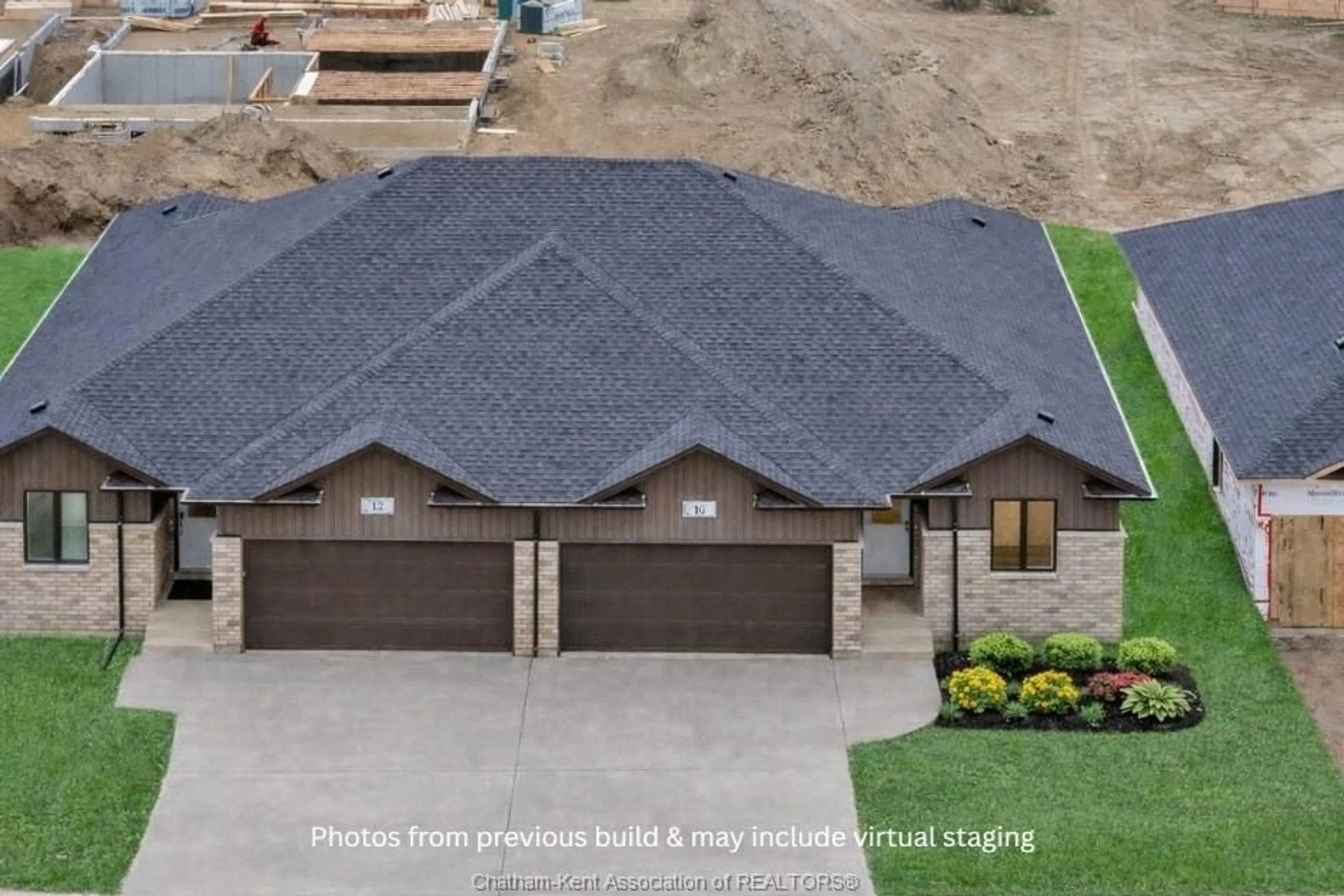 A pic from outside/outdoor area/front of a property/back of a property/a pic from drone, street for 8 Cornerstone Pl, Chatham Ontario N7M 0V8