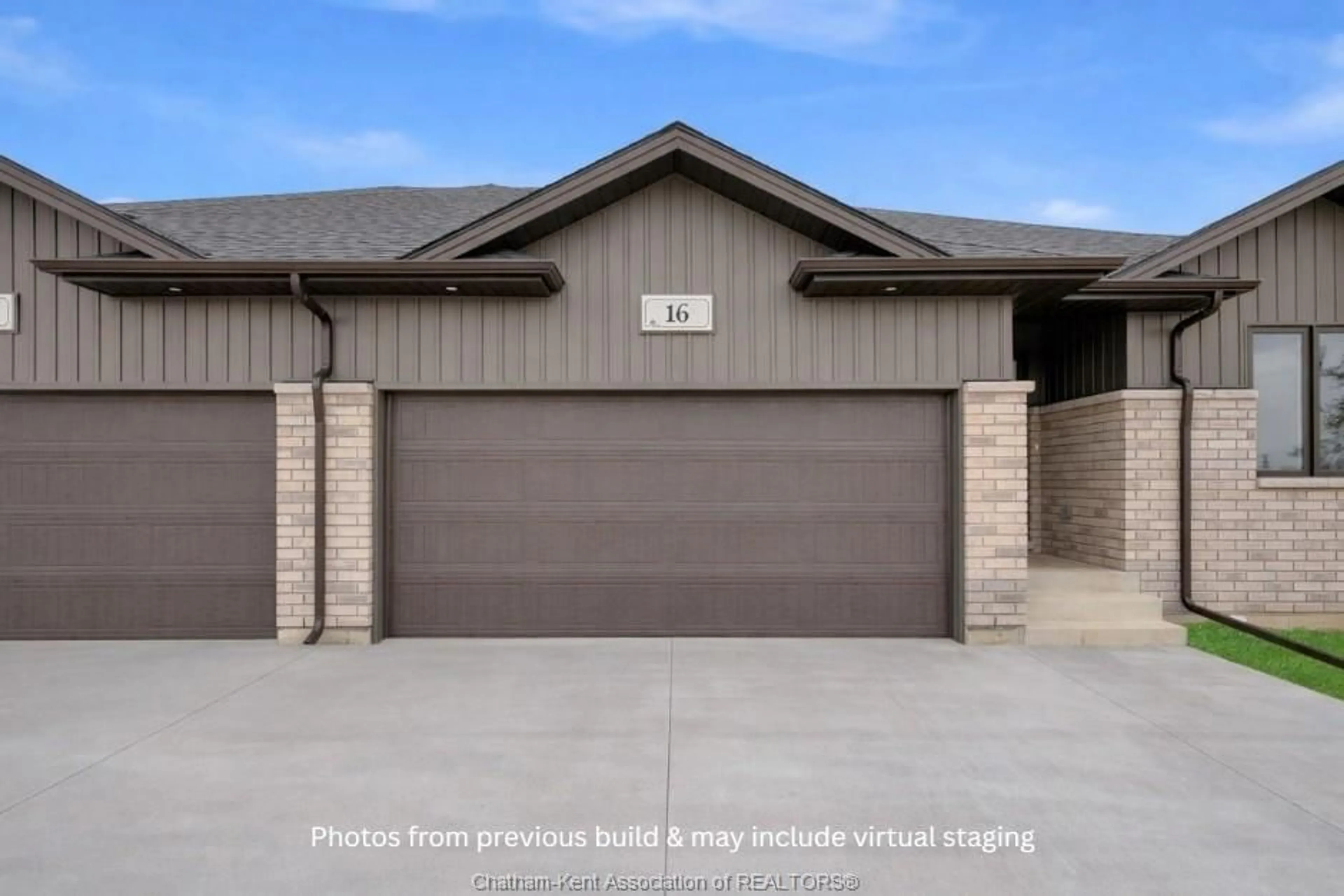 Indoor garage for 8 Cornerstone Pl, Chatham Ontario N7M 0V8