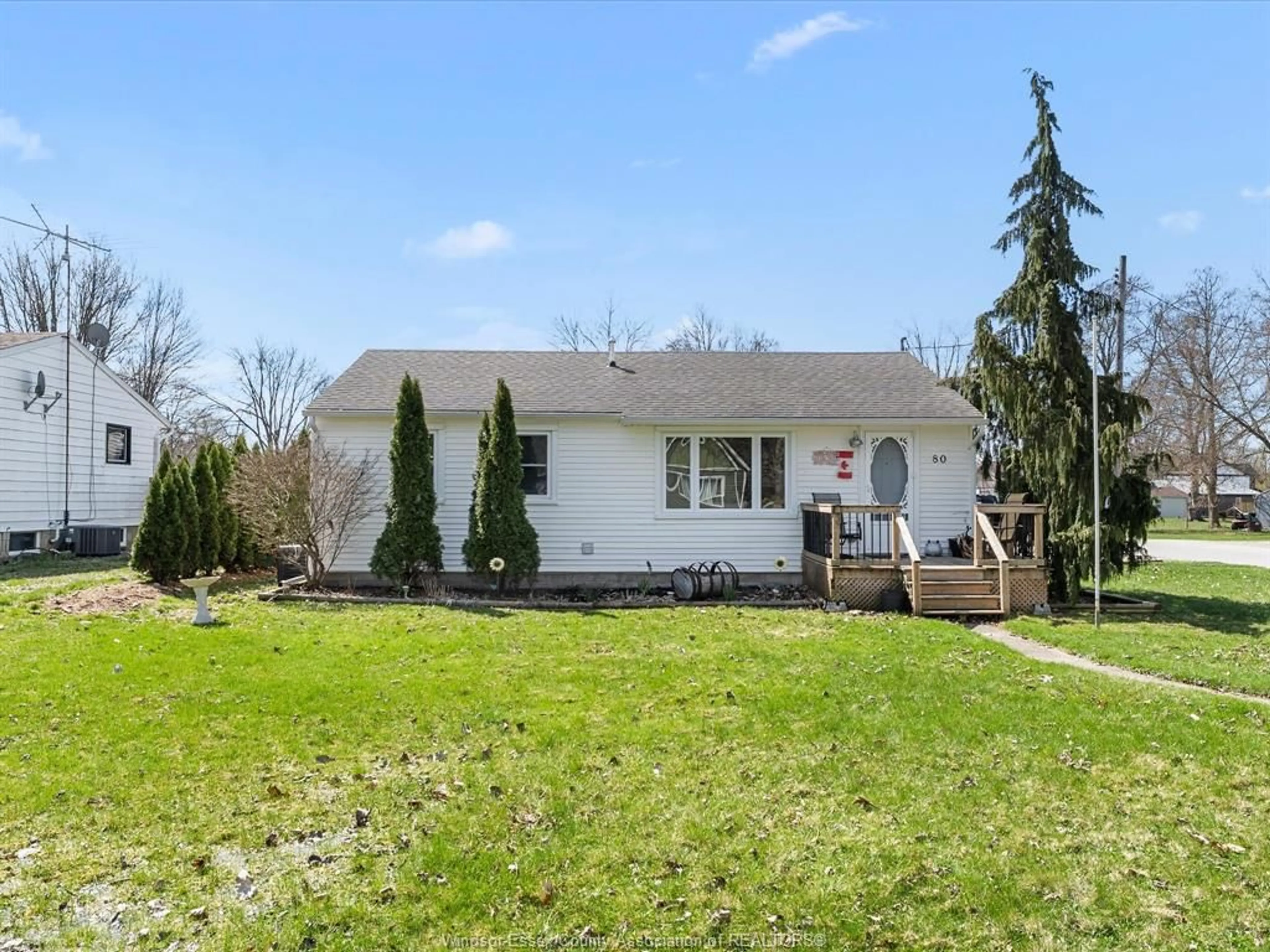 Home with vinyl exterior material, street for 80 STOWE St, Woodslee Ontario N0R 1V0