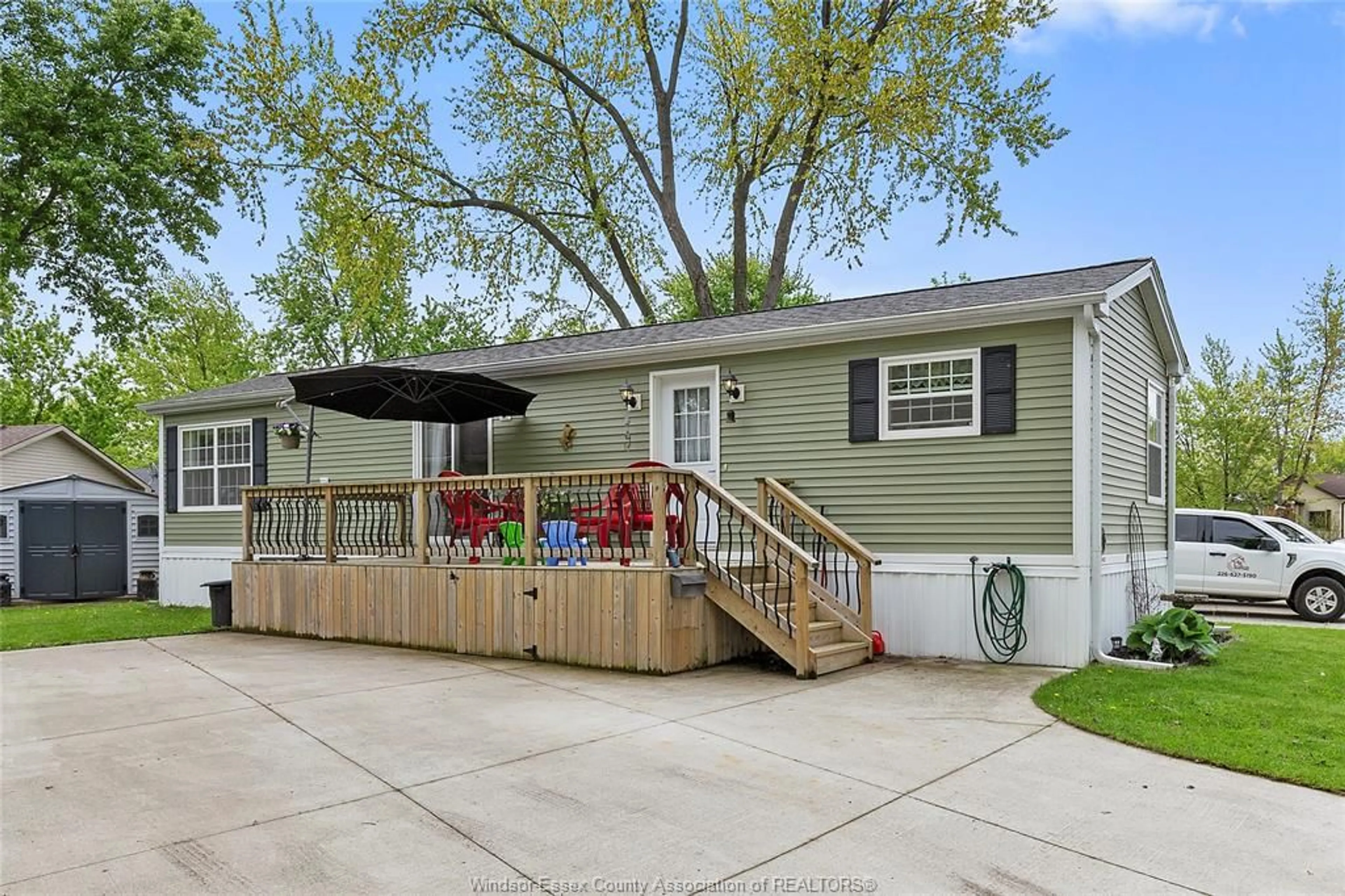 Home with vinyl exterior material, street for 191 STEVEN Crt, Essex Ontario N8M 2A8