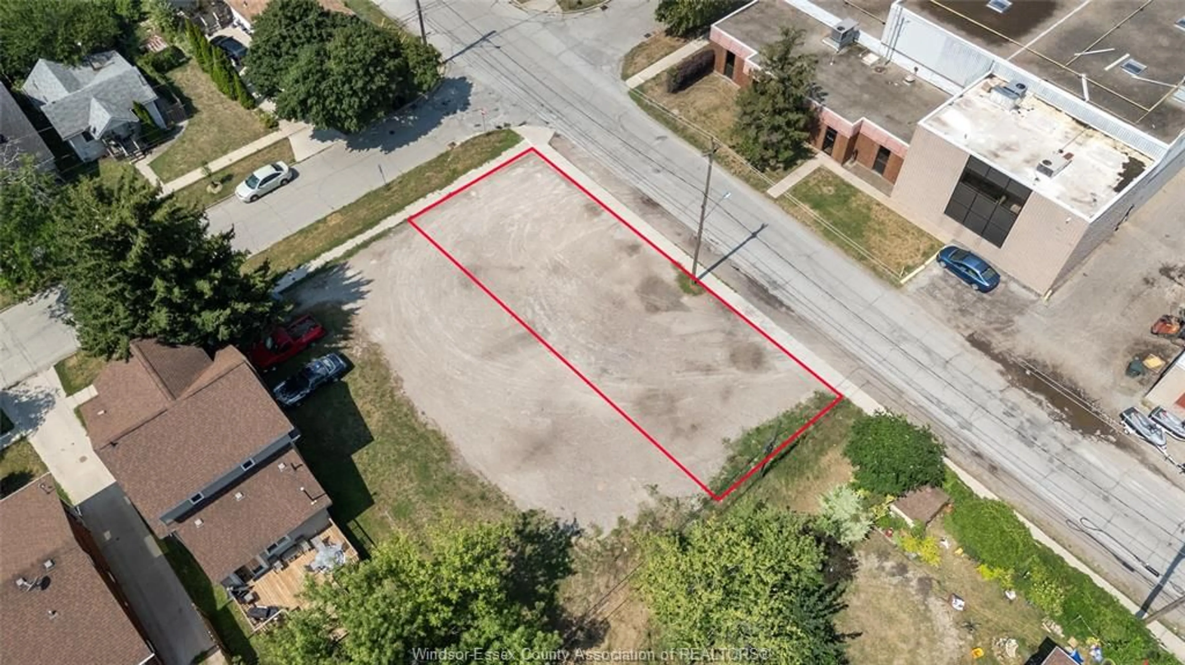 A pic from outside/outdoor area/front of a property/back of a property/a pic from drone, street for V/L HIGH STREET, Windsor Ontario N8Y 4B2